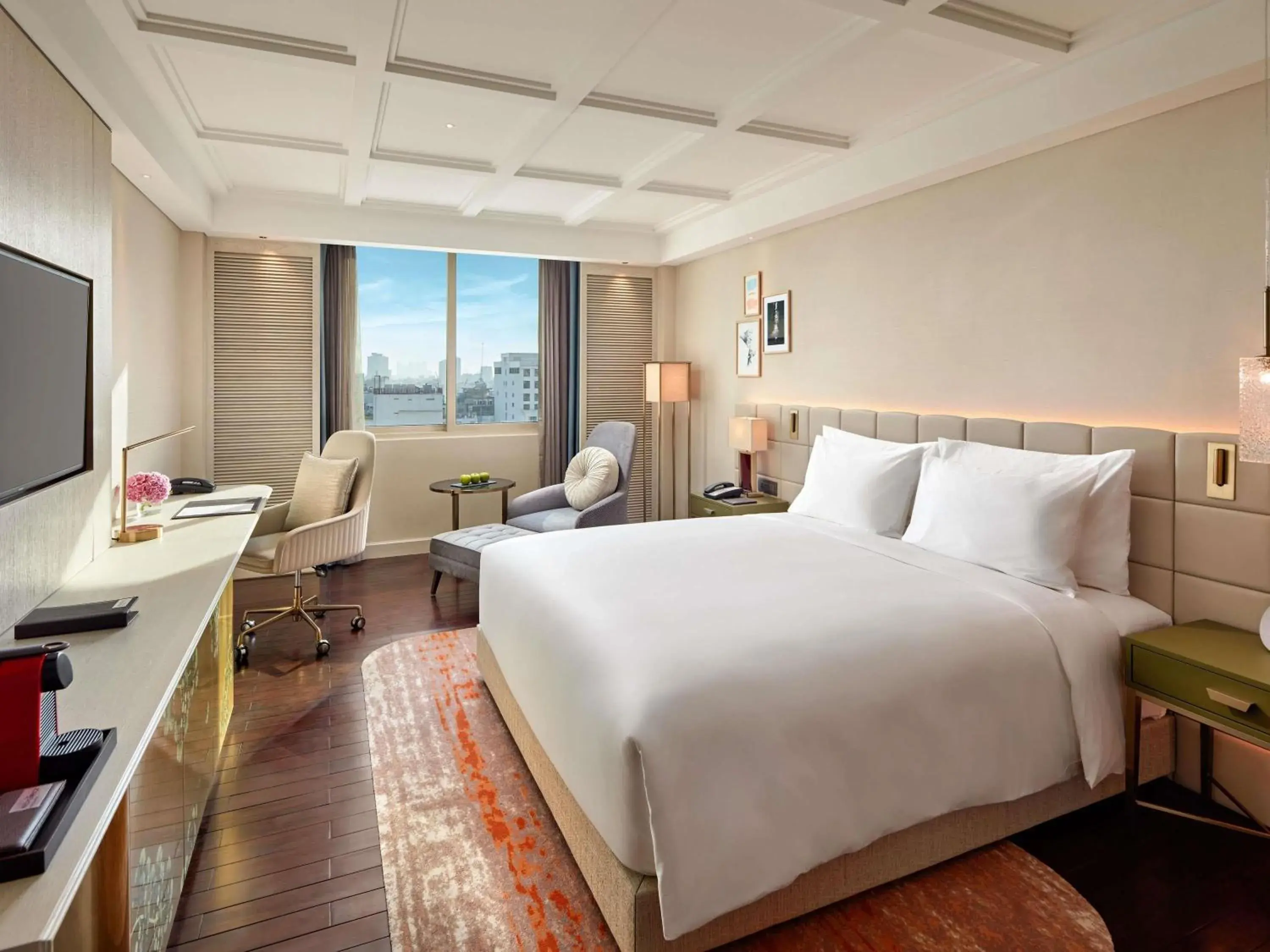 Executive Twin Room with Lounge Access - High Floor - Complimentary daily chocolate hour 5-6pm in Mövenpick Hotel Hanoi Centre Executive Twin Room with Lounge Access - High Floor - Complimentary daily chocolate hour 5-6pm in Mövenpick Hotel Hanoi Centre