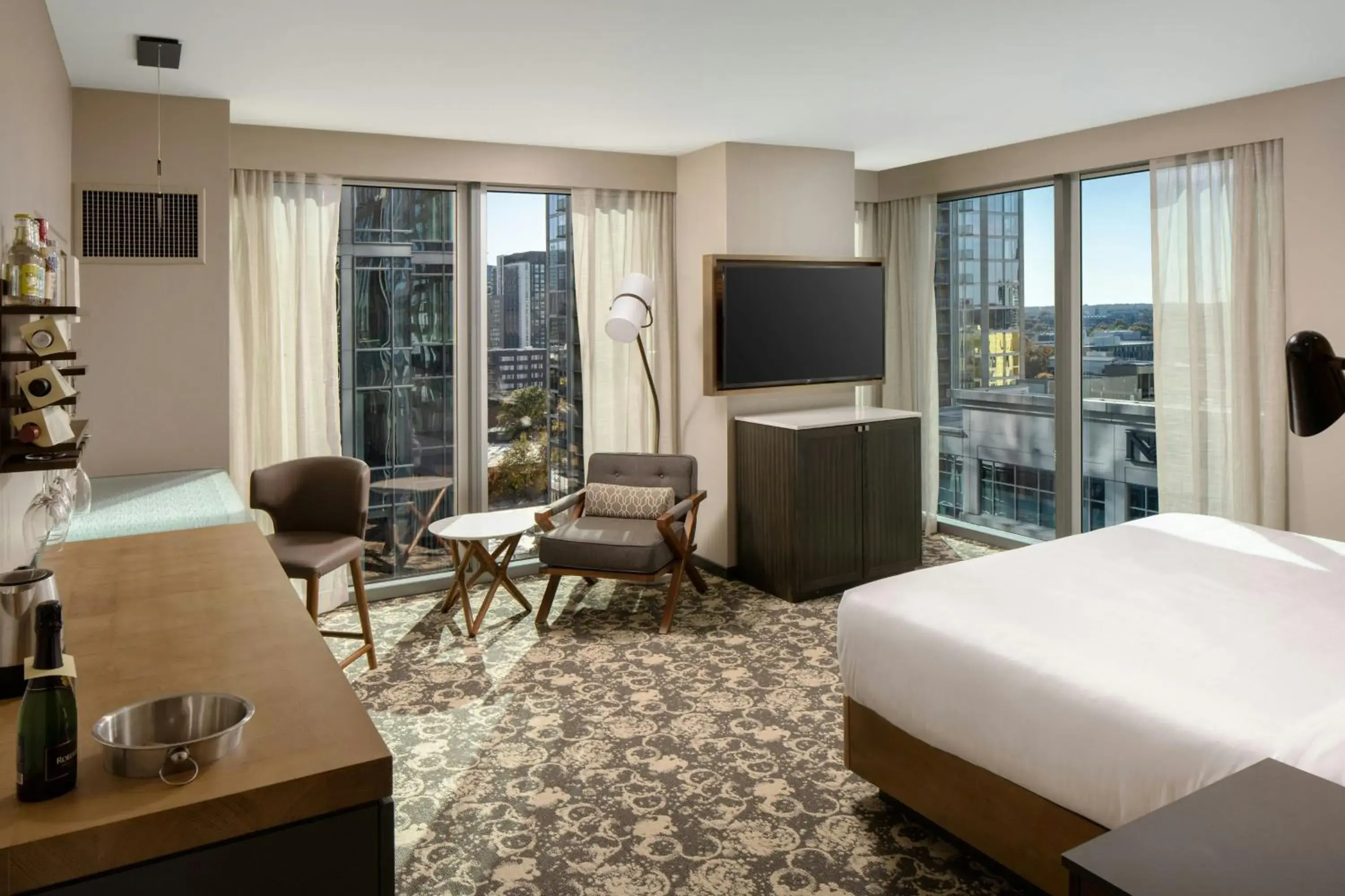 Corner King Room with City View in Epicurean Atlanta, Autograph Collection Corner King Room with City View in Epicurean Atlanta, Autograph Collection