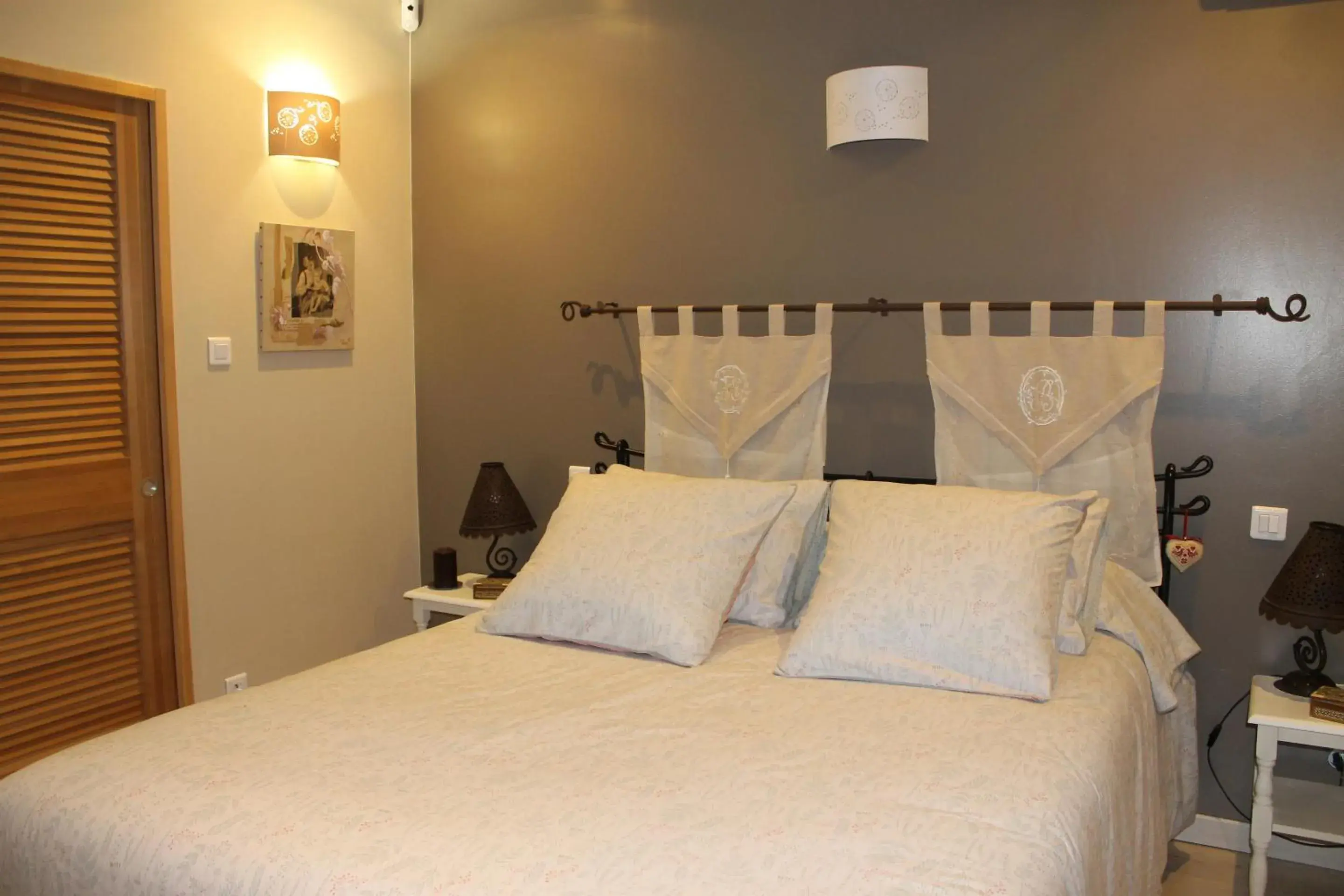 Junior Suite with Garden View in Lou Bastido Junior Suite with Garden View in Lou Bastido