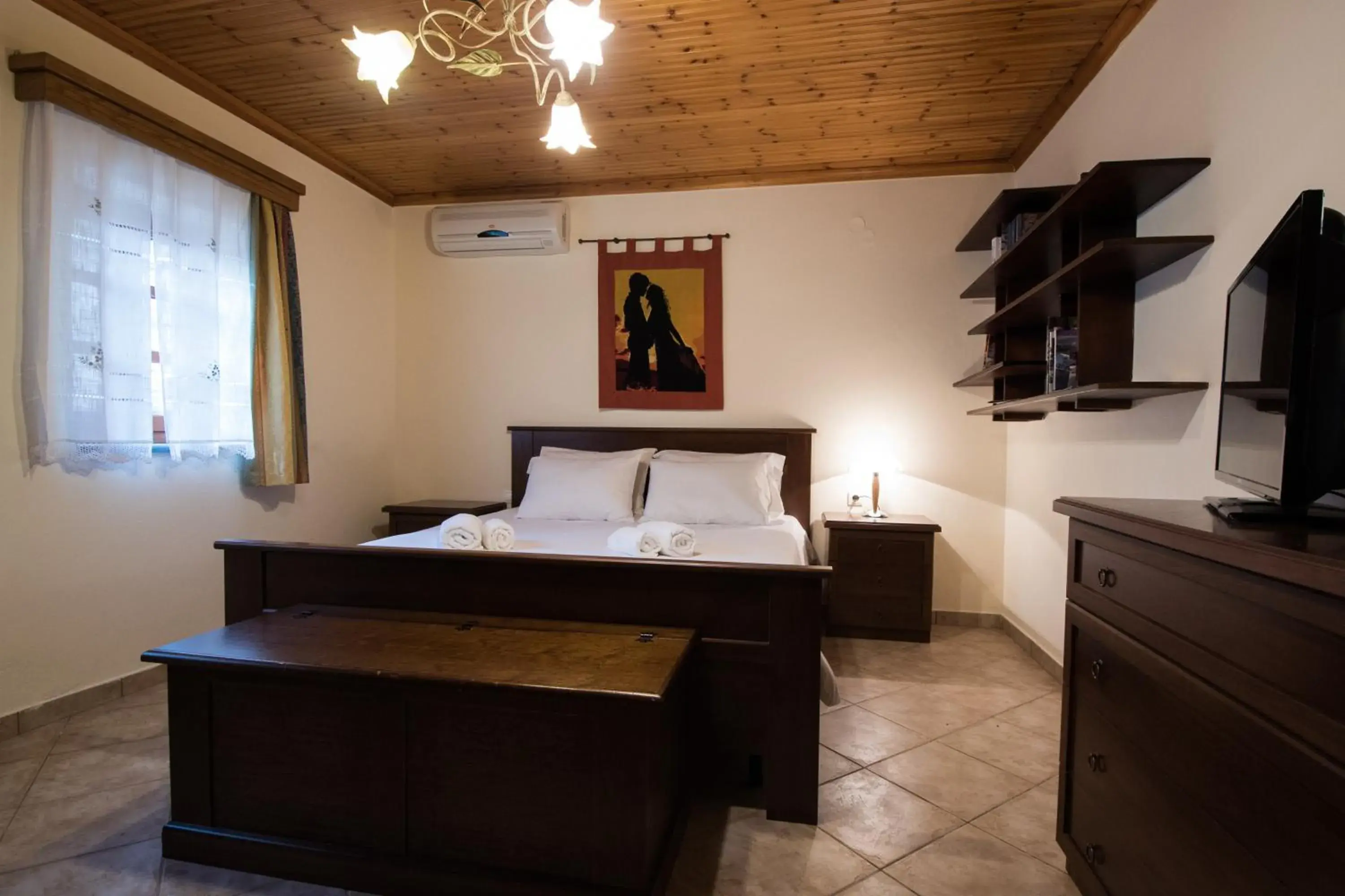 Superior One-Bedroom Apartment in Rodami Superior One-Bedroom Apartment in Rodami