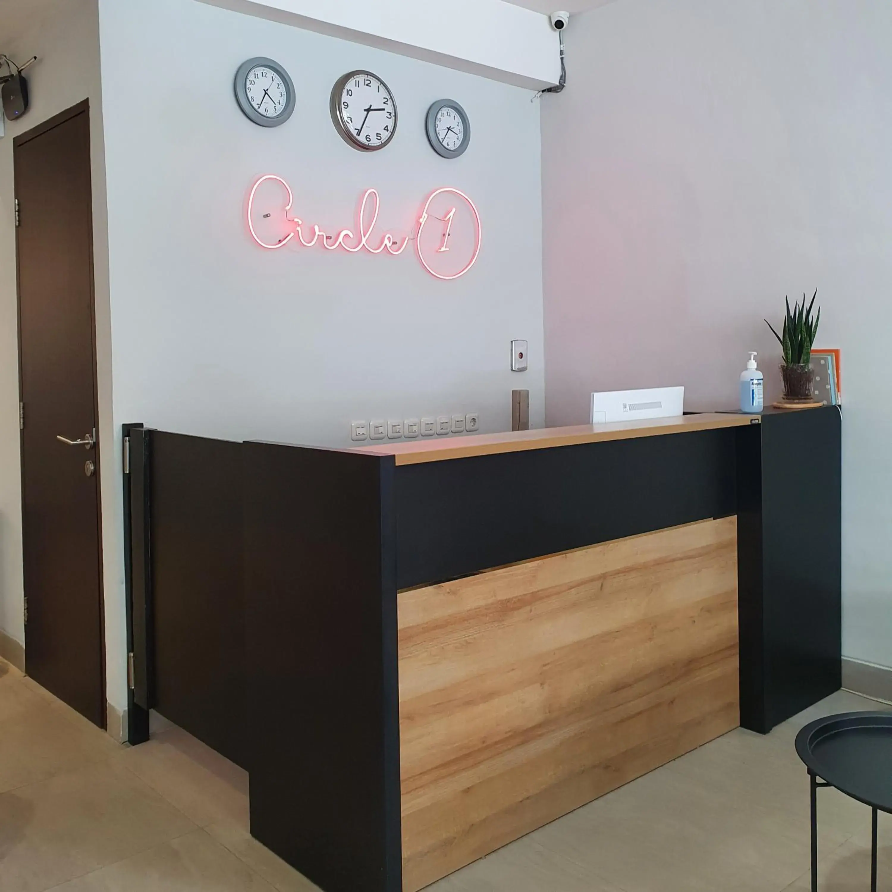 Single Room in Circle One Single Room in Circle One