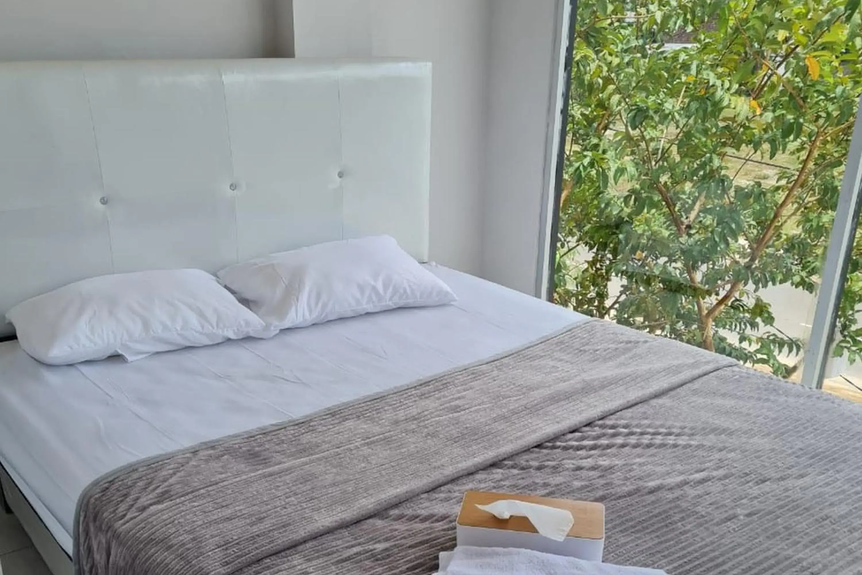 Suite in Krisan Guest House Syariah Banjarbaru Mitra RedDoorz Suite in Krisan Guest House Syariah Banjarbaru Mitra RedDoorz