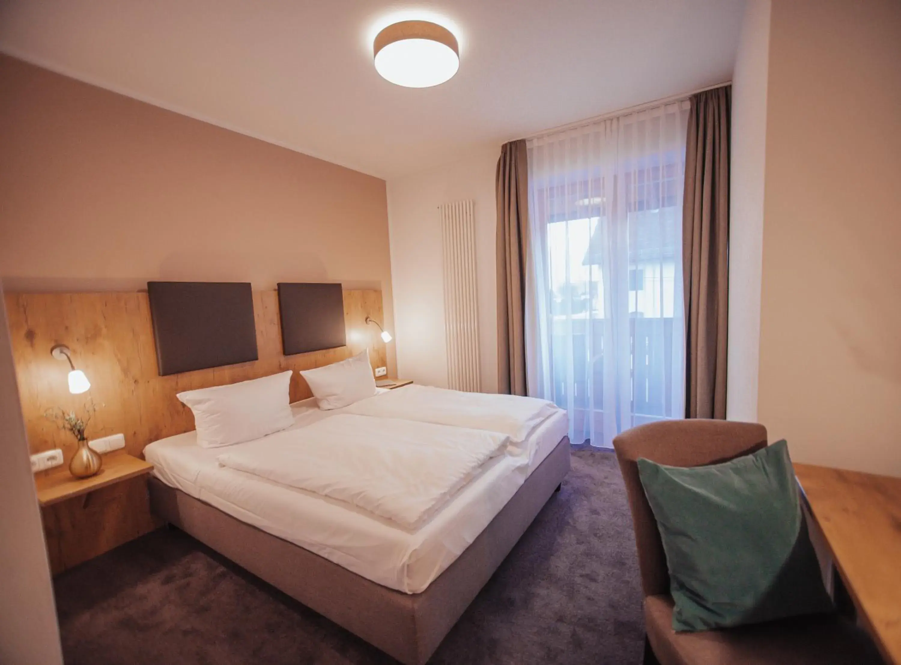 Double Room with Balcony in Hotel am Hachinger Bach by Blattl Double Room with Balcony in Hotel am Hachinger Bach by Blattl