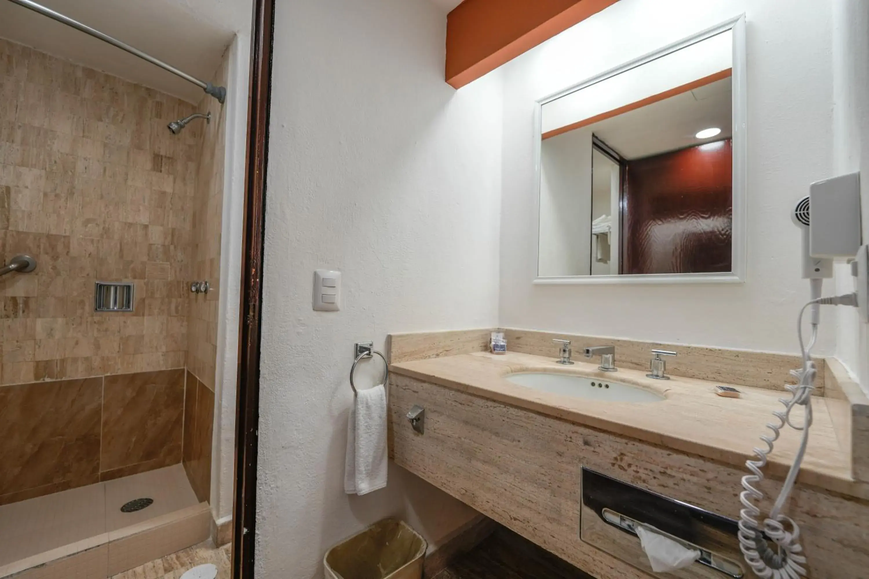 Standard Single Room - single occupancy in Cozumel Hotel & Resort TM by Wyndham All Inclusive Standard Single Room - single occupancy in Cozumel Hotel & Resort TM by Wyndham All Inclusive