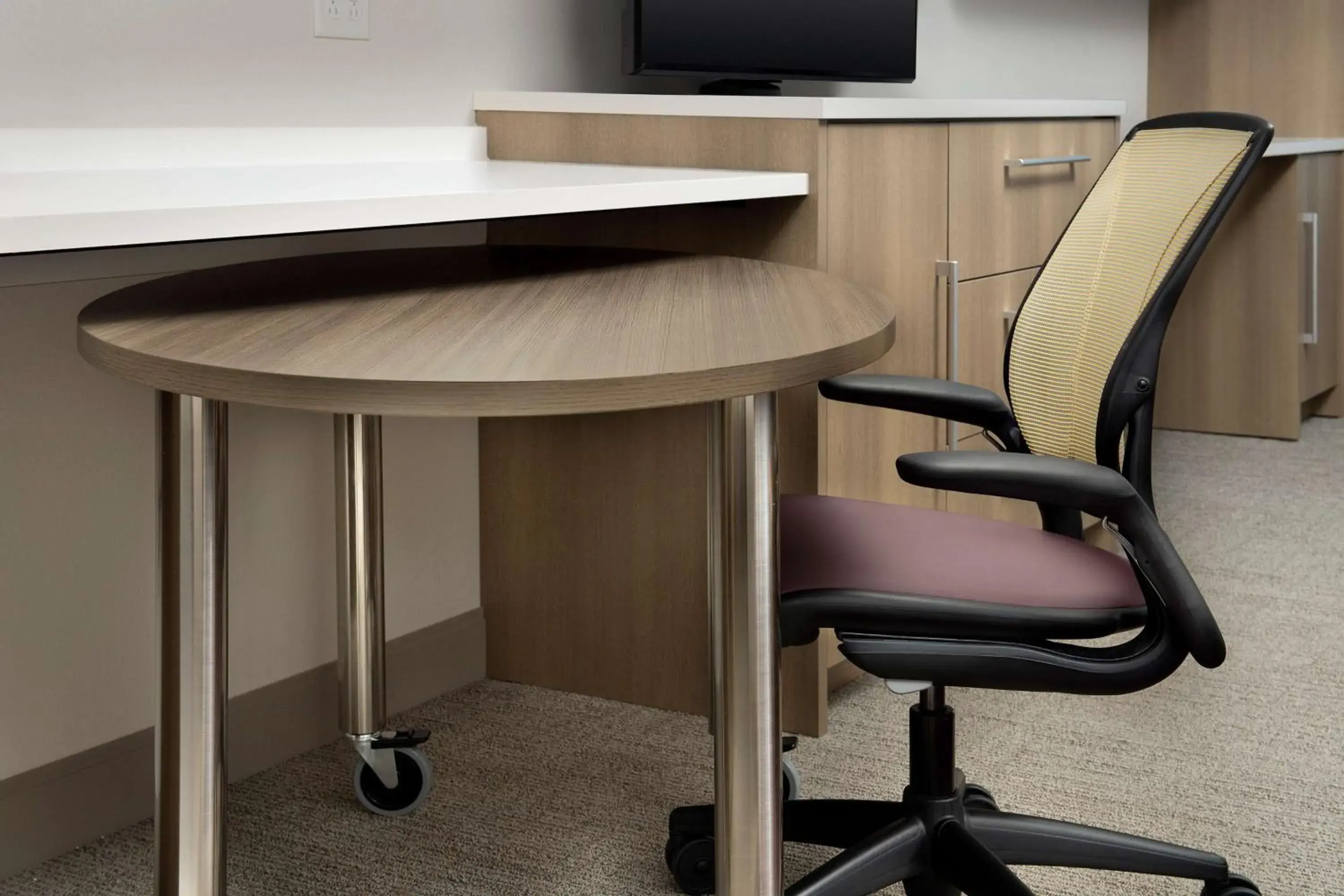 King Studio Suite - Hearing Access/Non-Smoking in Home2 Suites by Hilton Orlando Downtown, FL King Studio Suite - Hearing Access/Non-Smoking in Home2 Suites by Hilton Orlando Downtown, FL