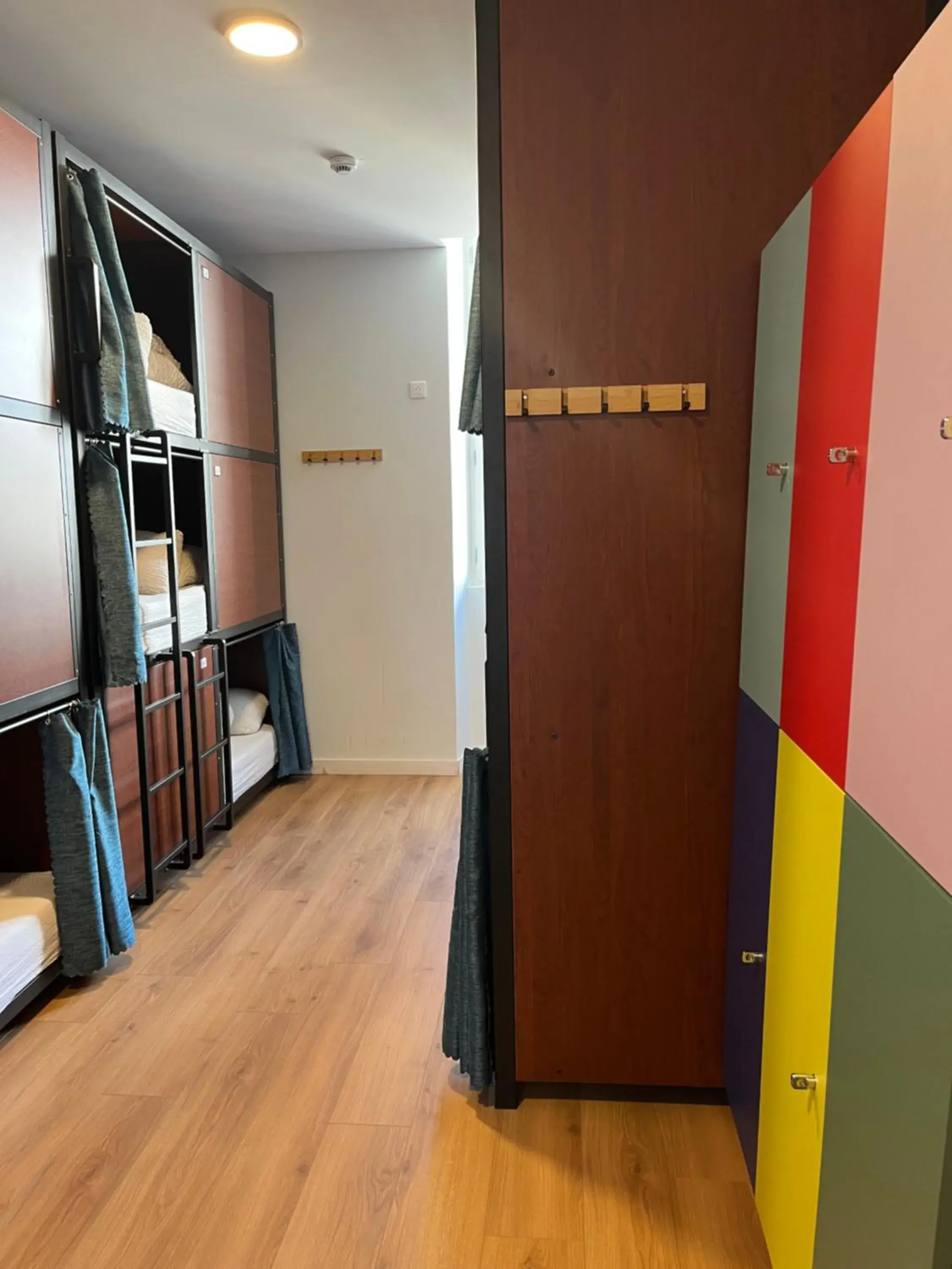 Bed in 6-Bed Mixed Dormitory Room in Hostel20 Bayonne Bed in 6-Bed Mixed Dormitory Room in Hostel20 Bayonne