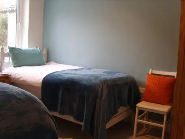 Twin Room with Private Bathroom in The Benwiskin Centre Twin Room with Private Bathroom in The Benwiskin Centre