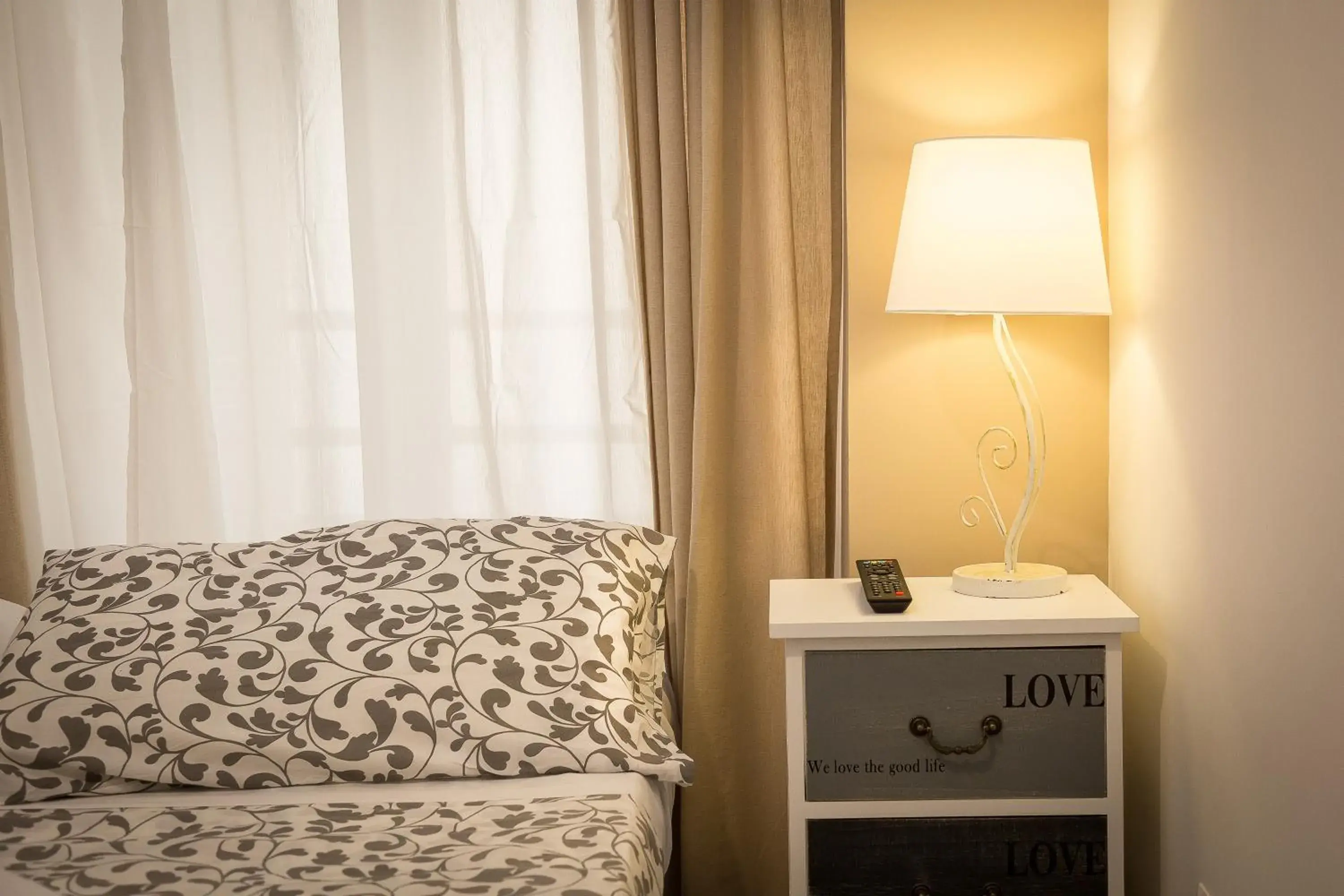 Twin Room with Private External Bathroom in San Peter Angels Twin Room with Private External Bathroom in San Peter Angels