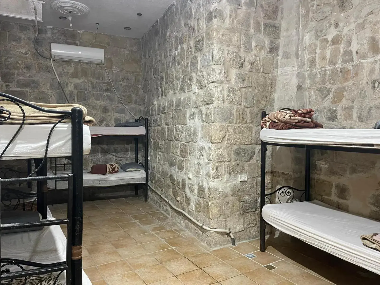 Bunk Bed in 10-Bed Mixed Dormitory Room in Bab El-Silsileh Hostel Bunk Bed in 10-Bed Mixed Dormitory Room in Bab El-Silsileh Hostel