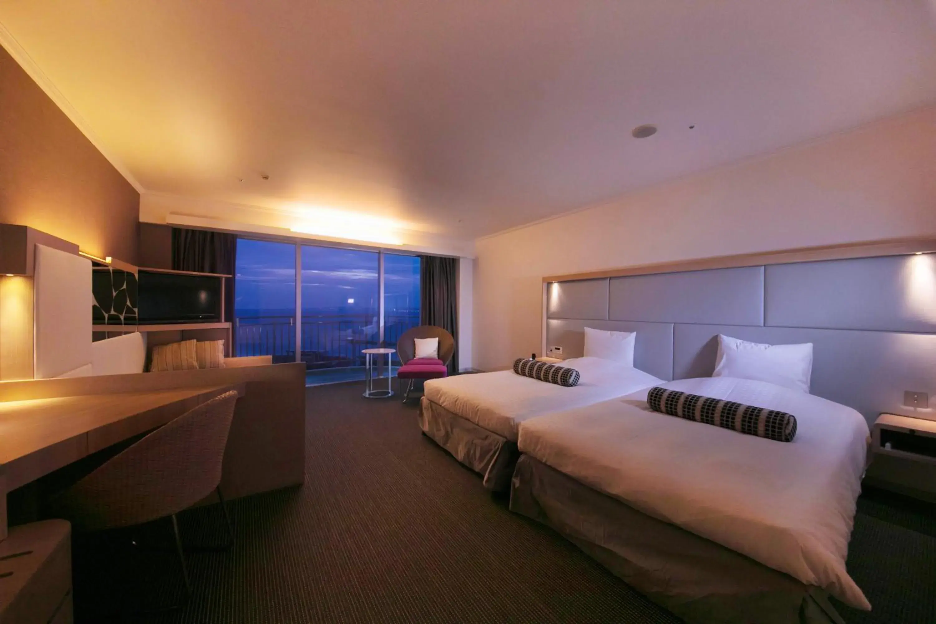 Deluxe Twin Room - single occupancy - Non-Smoking in Laguna Garden Hotel Deluxe Twin Room - single occupancy - Non-Smoking in Laguna Garden Hotel