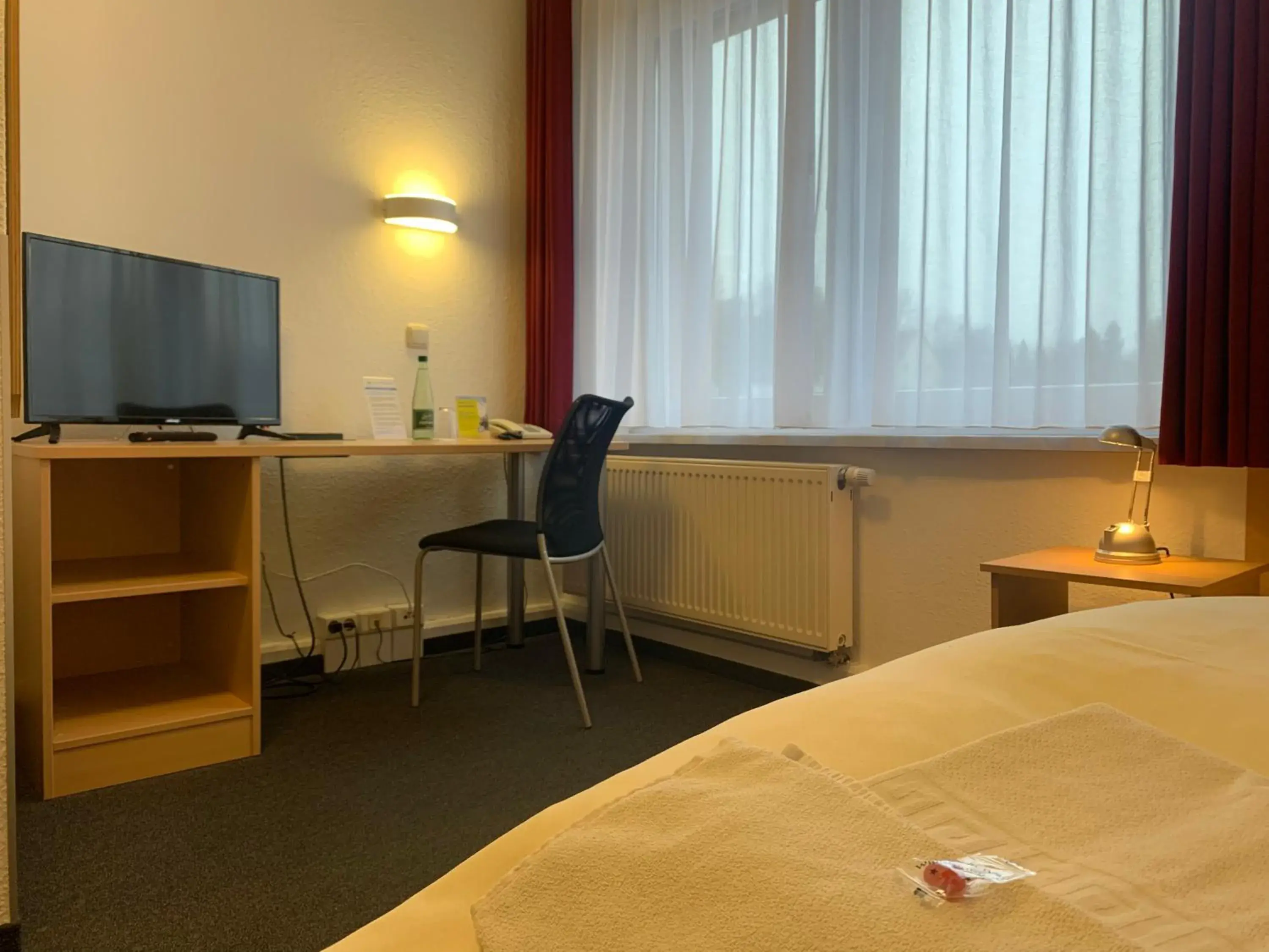 Single Room with Public Transport Ticket in Akademiehotel Jena Single Room with Public Transport Ticket in Akademiehotel Jena
