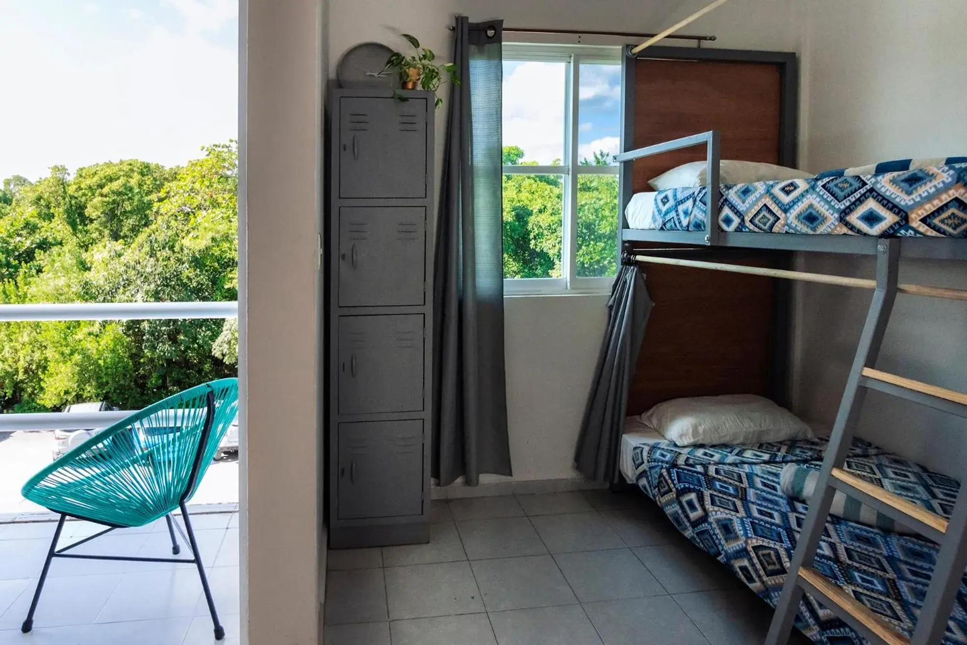 Bed in 6-Bed Female Dormitory Room in Hostal Cuca Macuca Bed in 6-Bed Female Dormitory Room in Hostal Cuca Macuca