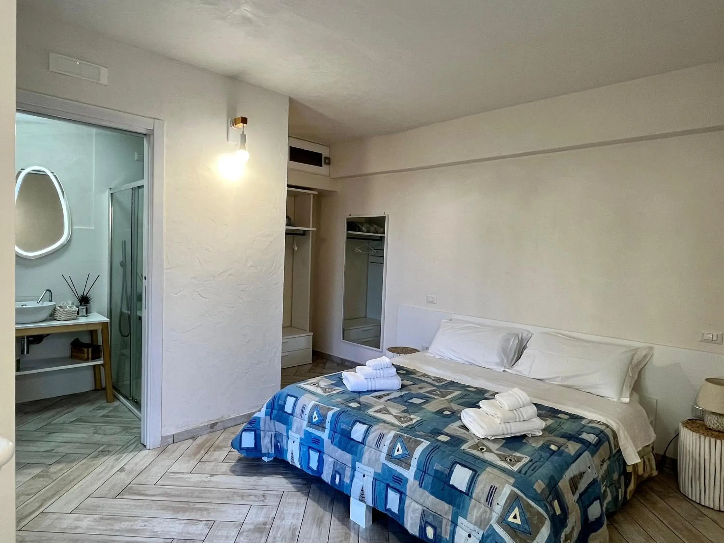 Double or Twin Room with Garden View in B&B Kamalei Tropea Double or Twin Room with Garden View in B&B Kamalei Tropea