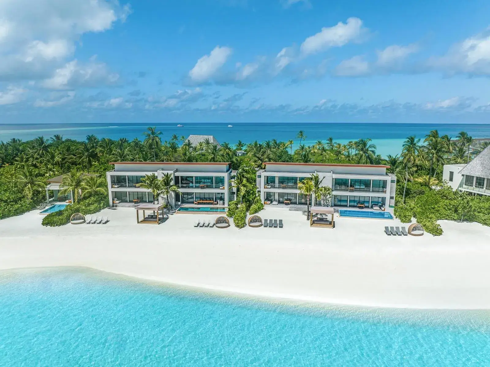 Suite in Kuda Villingili Maldives, Free Return Transfers 03 nights & above Suite in Kuda Villingili Maldives, Free Return Transfers 03 nights & above