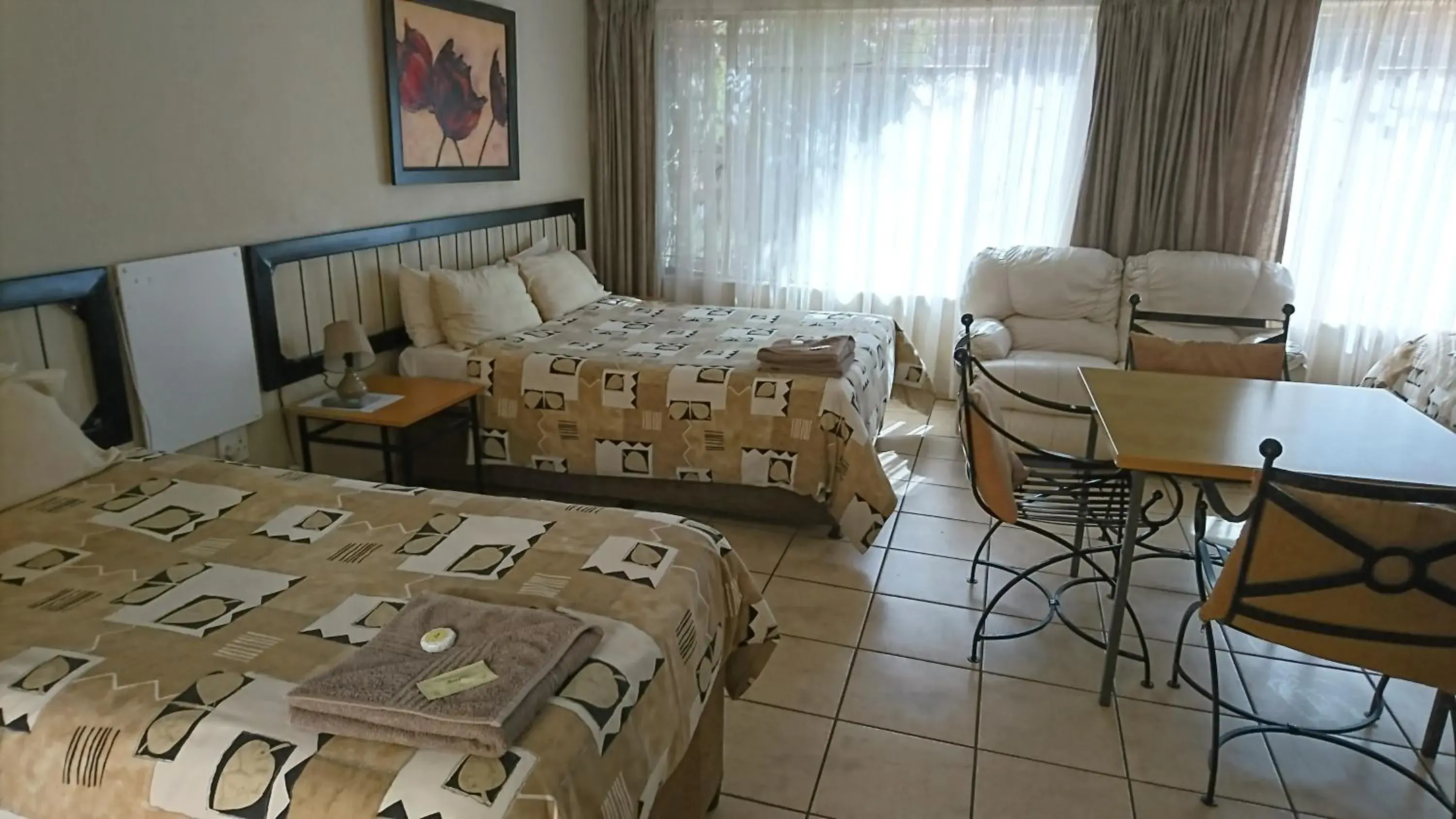 Standard Family Room in Country Blue Luxury Guest House Standard Family Room in Country Blue Luxury Guest House