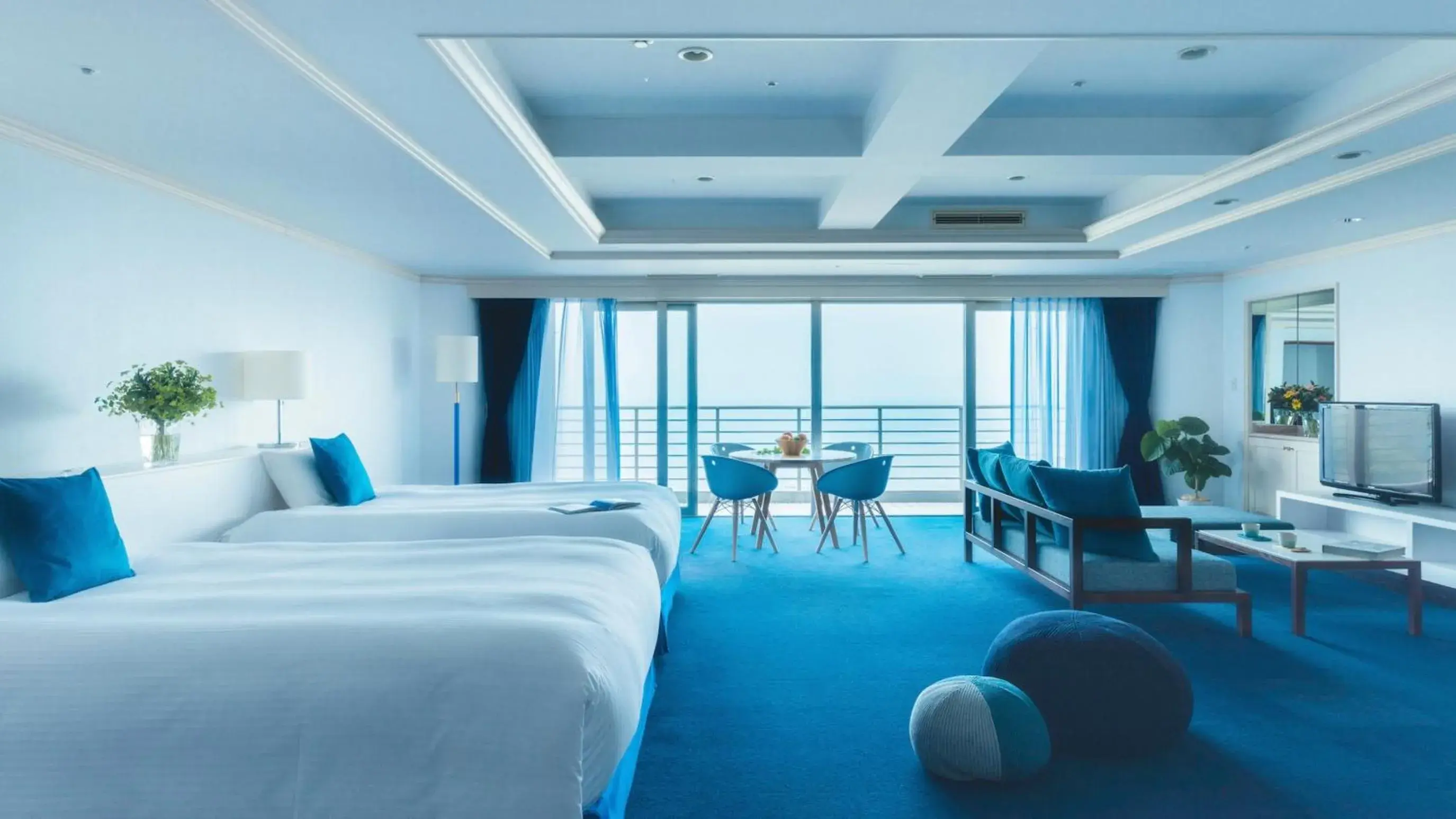 View Bath Suite Room with Tatami Area in RISONARE Atami View Bath Suite Room with Tatami Area in RISONARE Atami