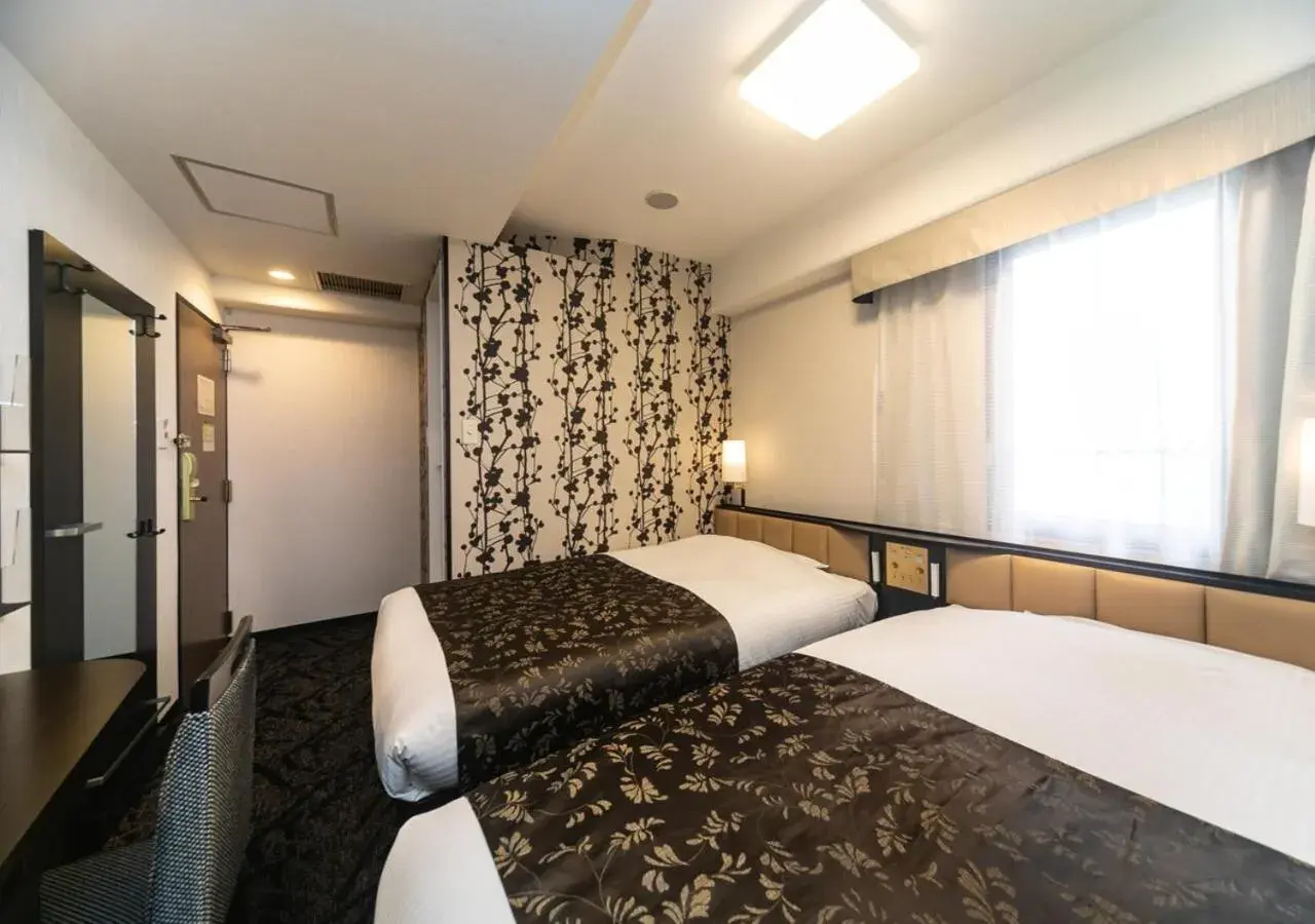 Twin Room - single occupancy - Non-Smoking in APA Hotel Nambakita Shinsaibashi Ekimae Twin Room - single occupancy - Non-Smoking in APA Hotel Nambakita Shinsaibashi Ekimae