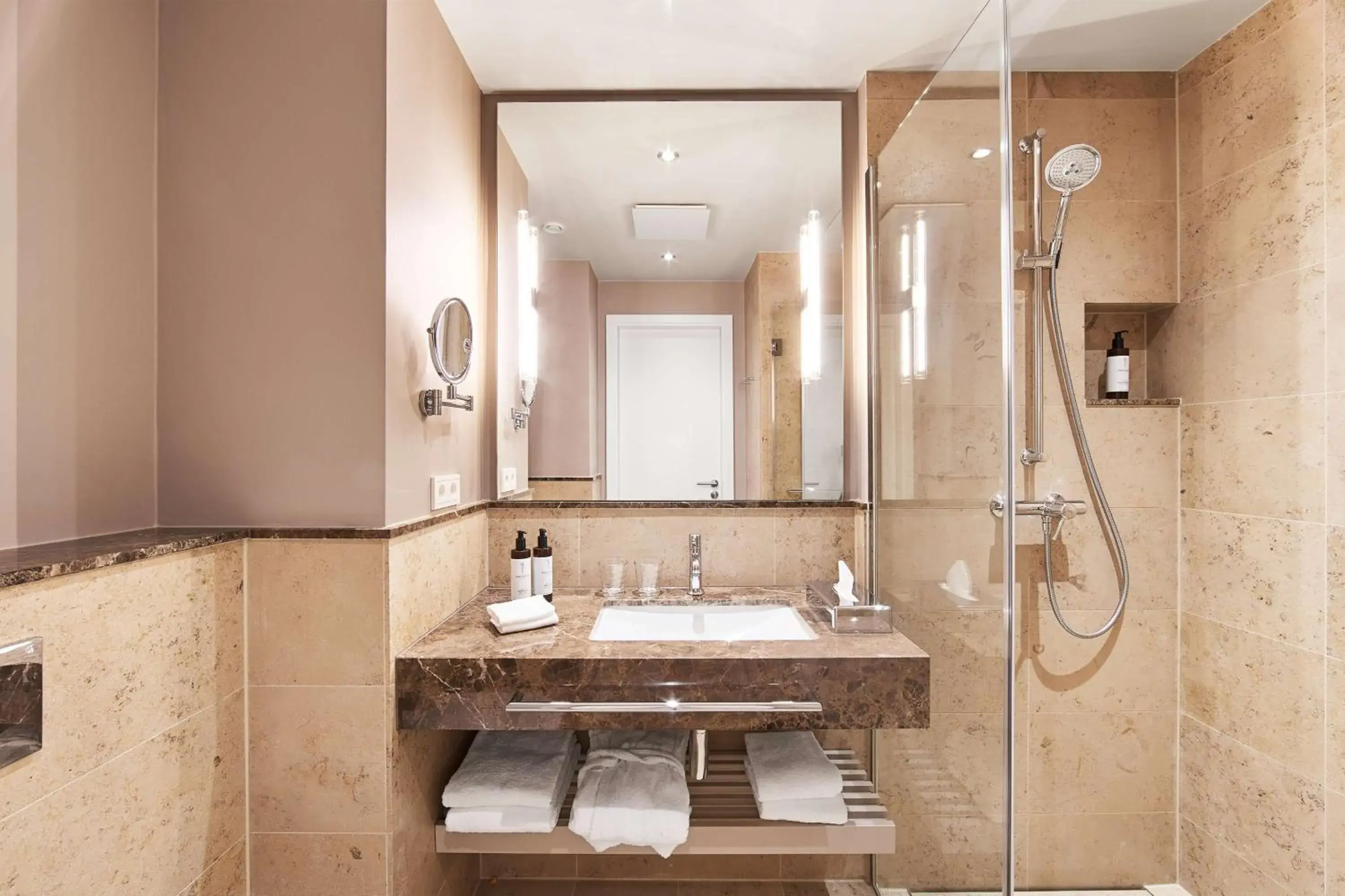 Economy Double Room in Berggasthof Königstuhl Economy Double Room in Berggasthof Königstuhl