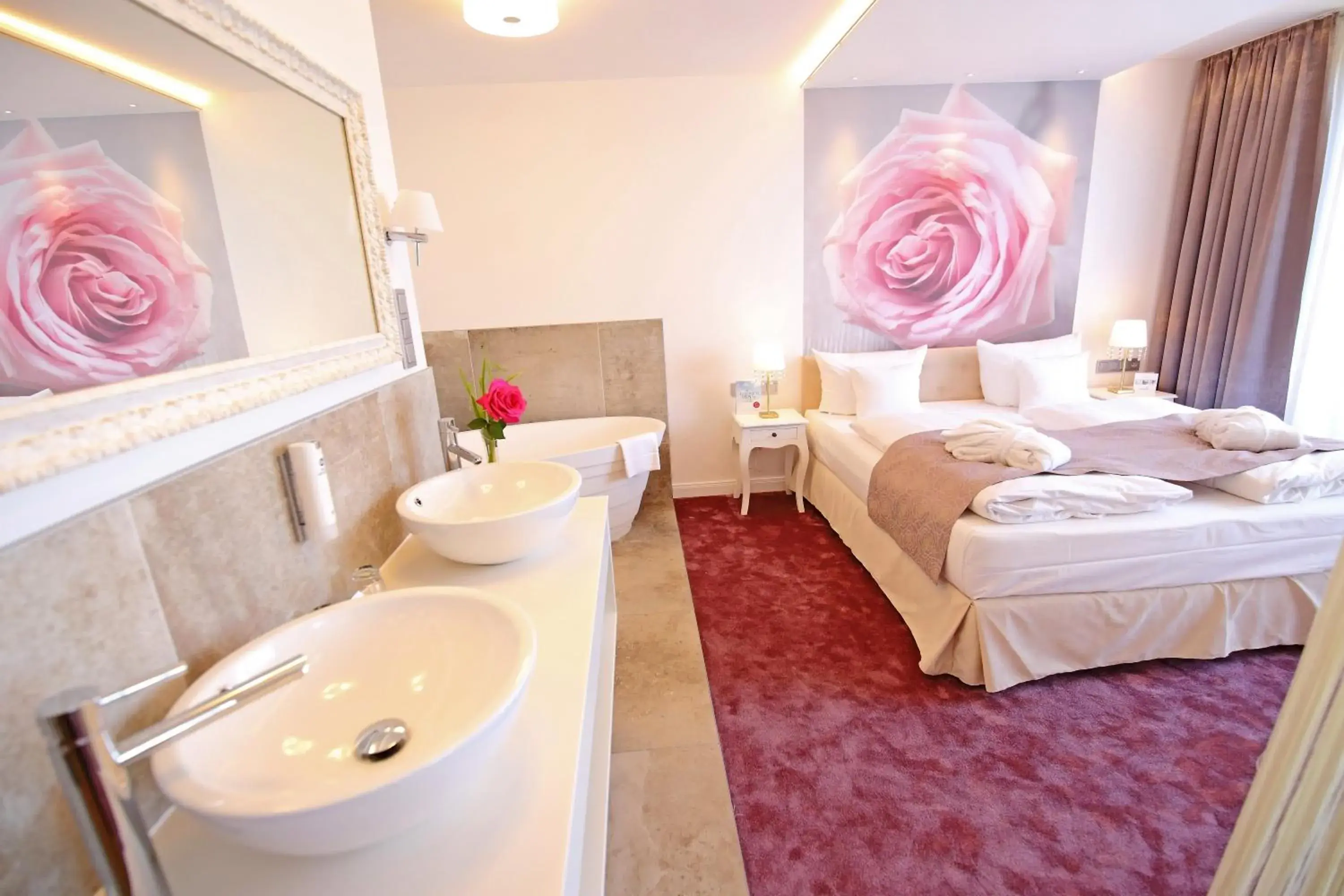 King Suite in rugs Hotel am Schlosspark Lichtenwalde King Suite in rugs Hotel am Schlosspark Lichtenwalde