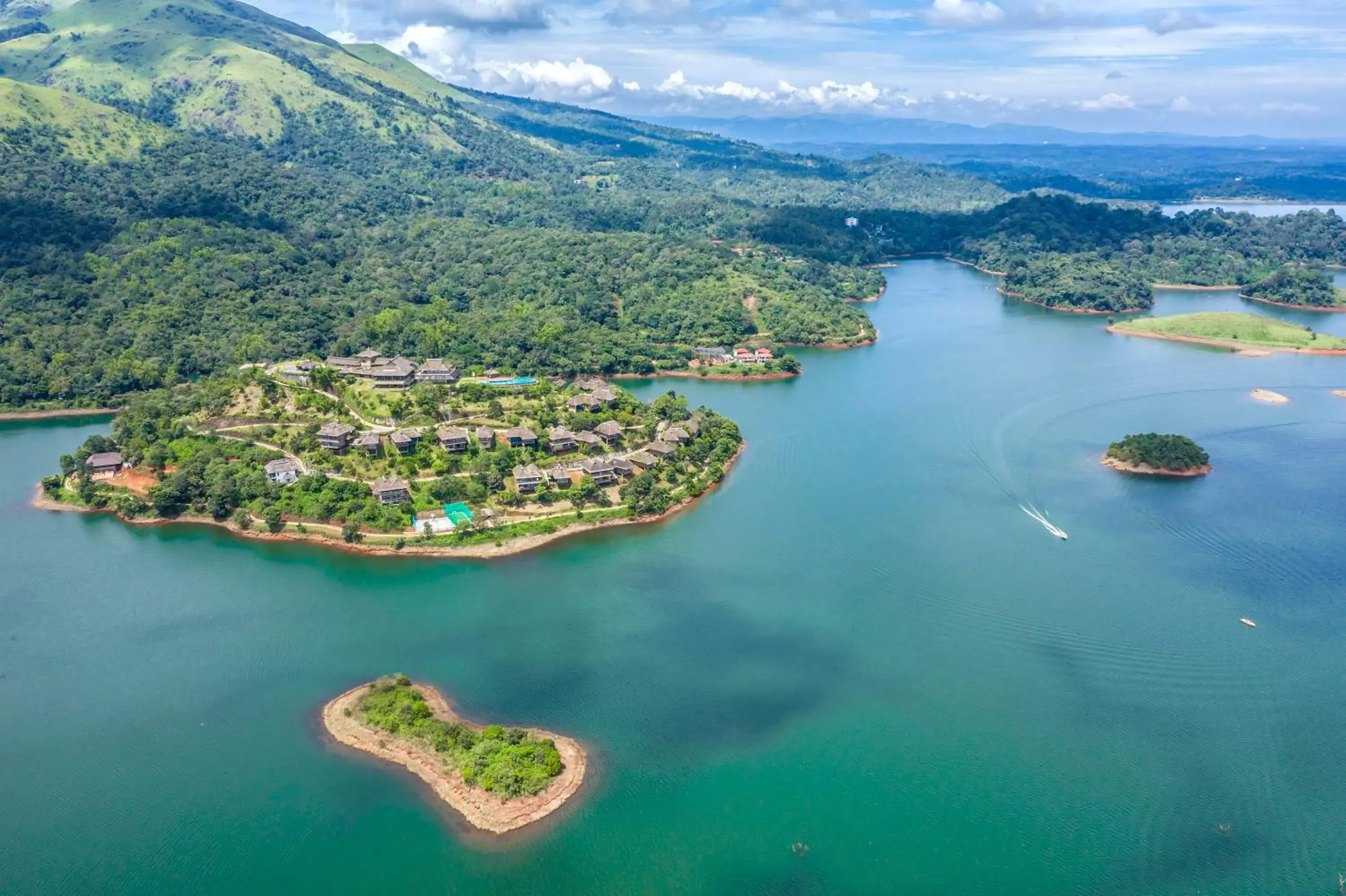 MOUNTAIN SHADOWS RESORT Wayanad MOUNTAIN SHADOWS RESORT Wayanad