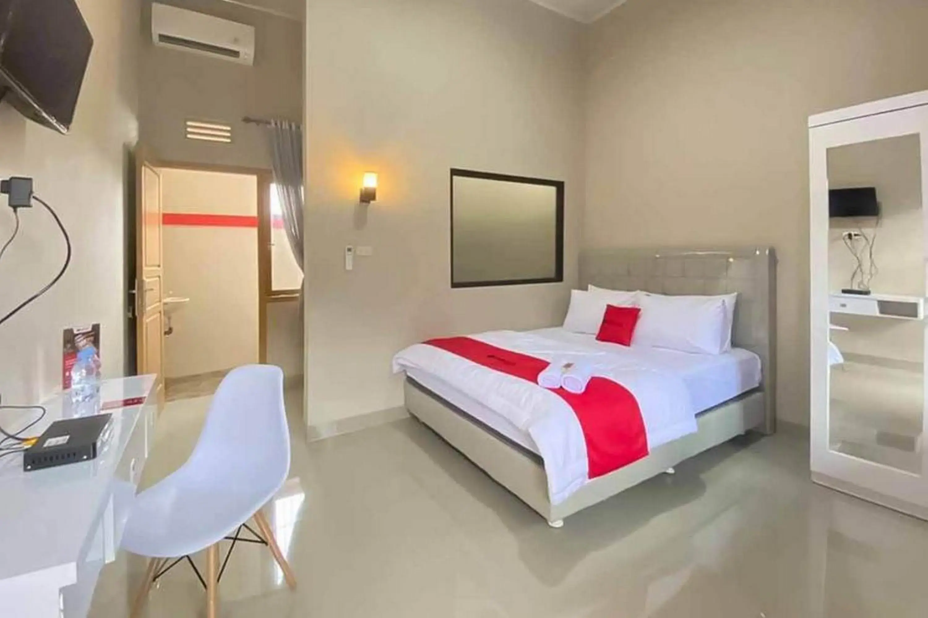 RedDoorz Syariah near Hajimena Lampung RedDoorz Syariah near Hajimena Lampung