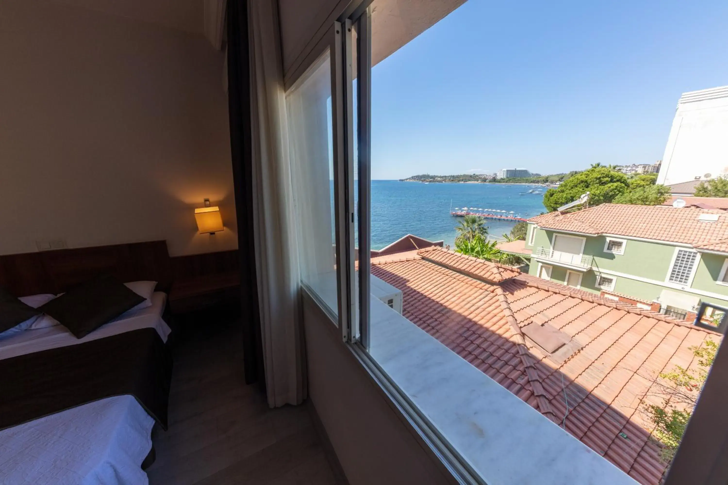 Standard Triple Room in Melis Hotel Kusadasi Standard Triple Room in Melis Hotel Kusadasi