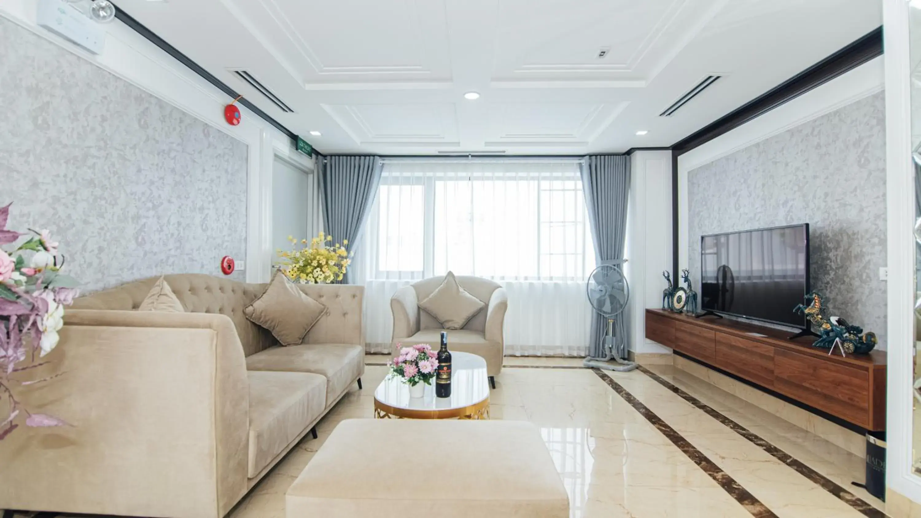 Apartment with Sea View in Jade Ha Long Hotel Apartment with Sea View in Jade Ha Long Hotel