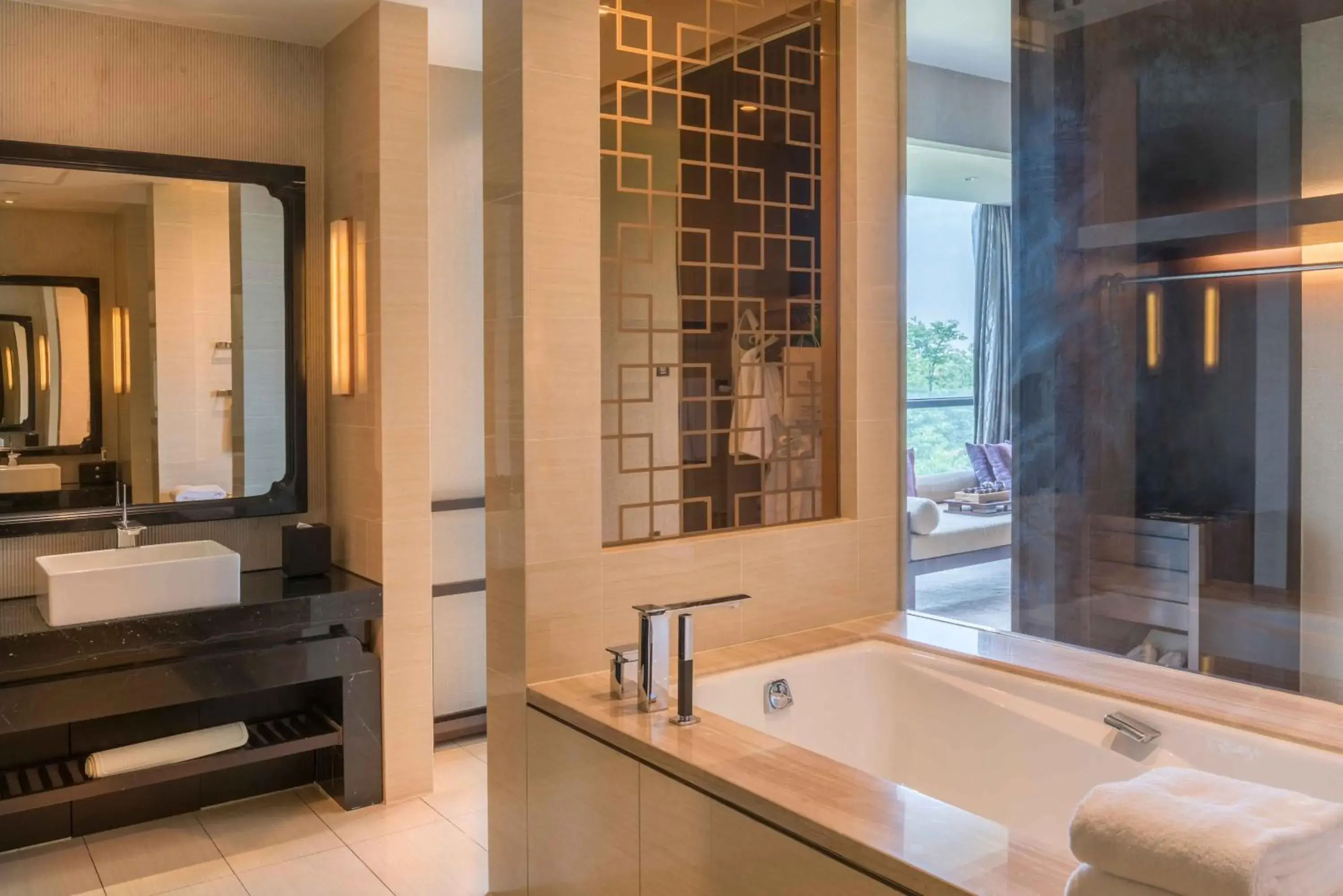 Deluxe Double Room in CITIC Pacific Zhujiajiao Jin Jiang Hotel Deluxe Double Room in CITIC Pacific Zhujiajiao Jin Jiang Hotel