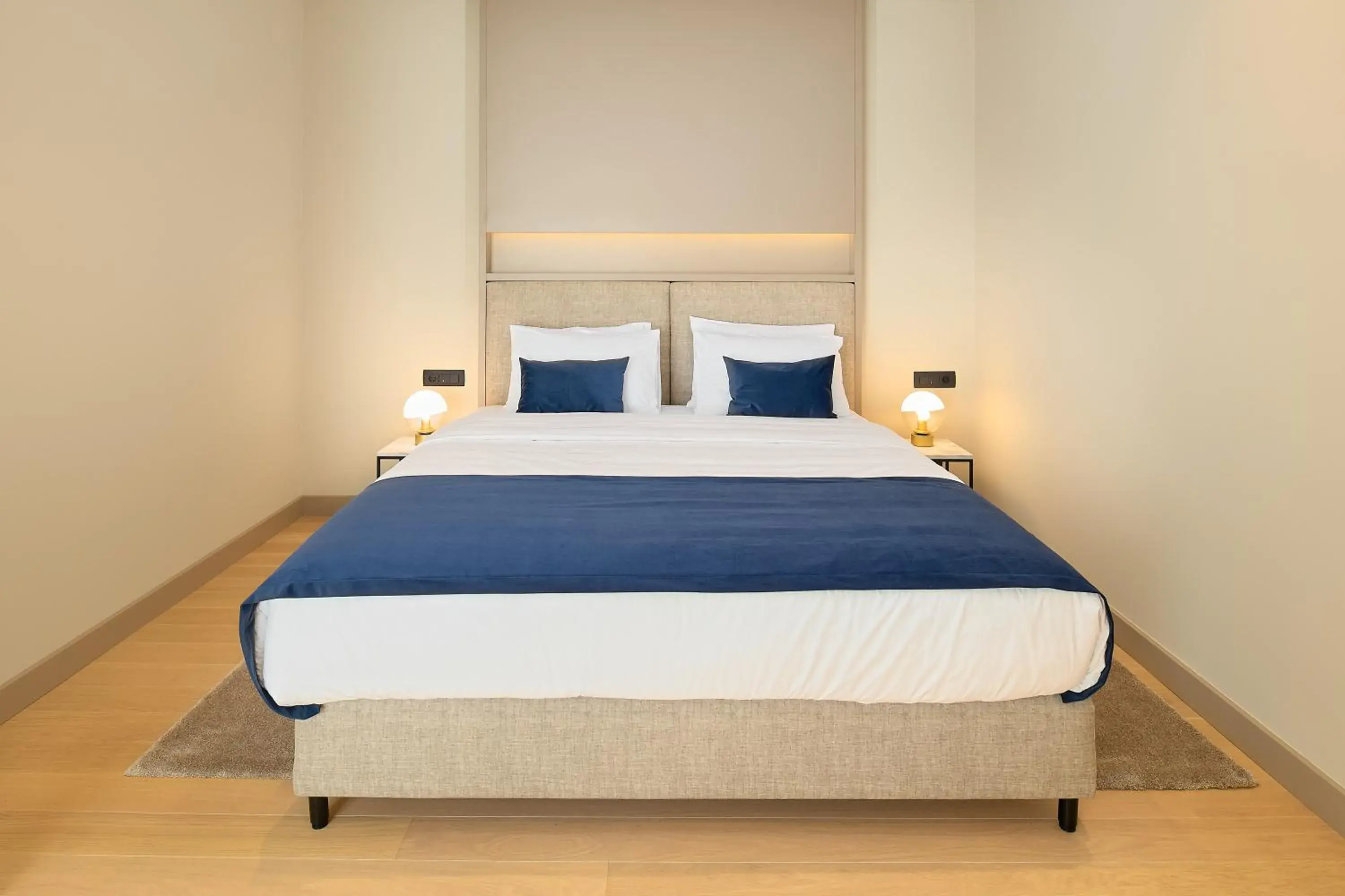 Superior Room with King Bed in Boutique Hotel Porto Superior Room with King Bed in Boutique Hotel Porto