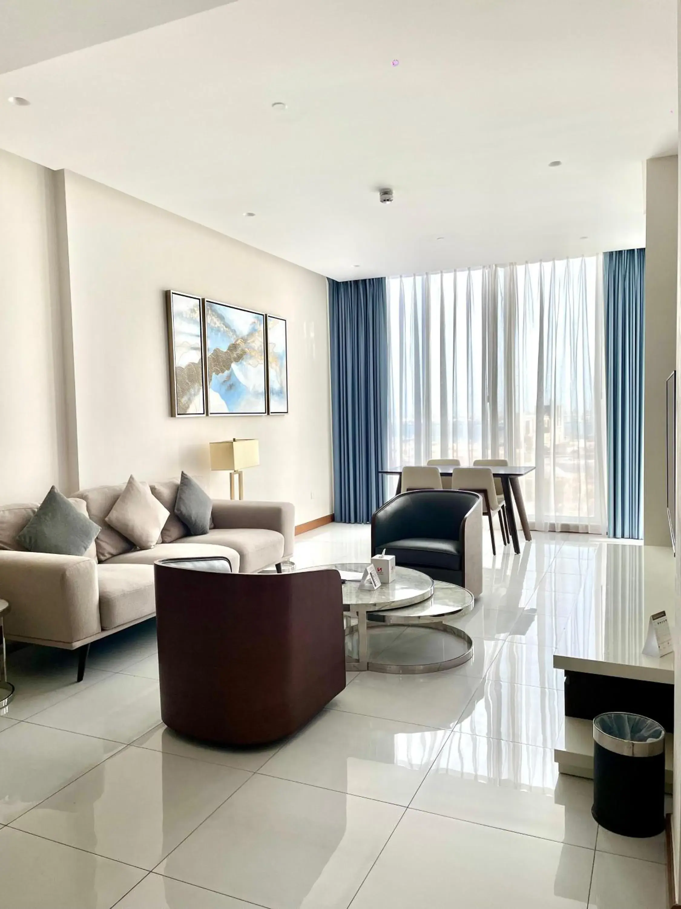 Three-Bedroom Suite in Swiss-Belsuites Admiral Juffair Three-Bedroom Suite in Swiss-Belsuites Admiral Juffair