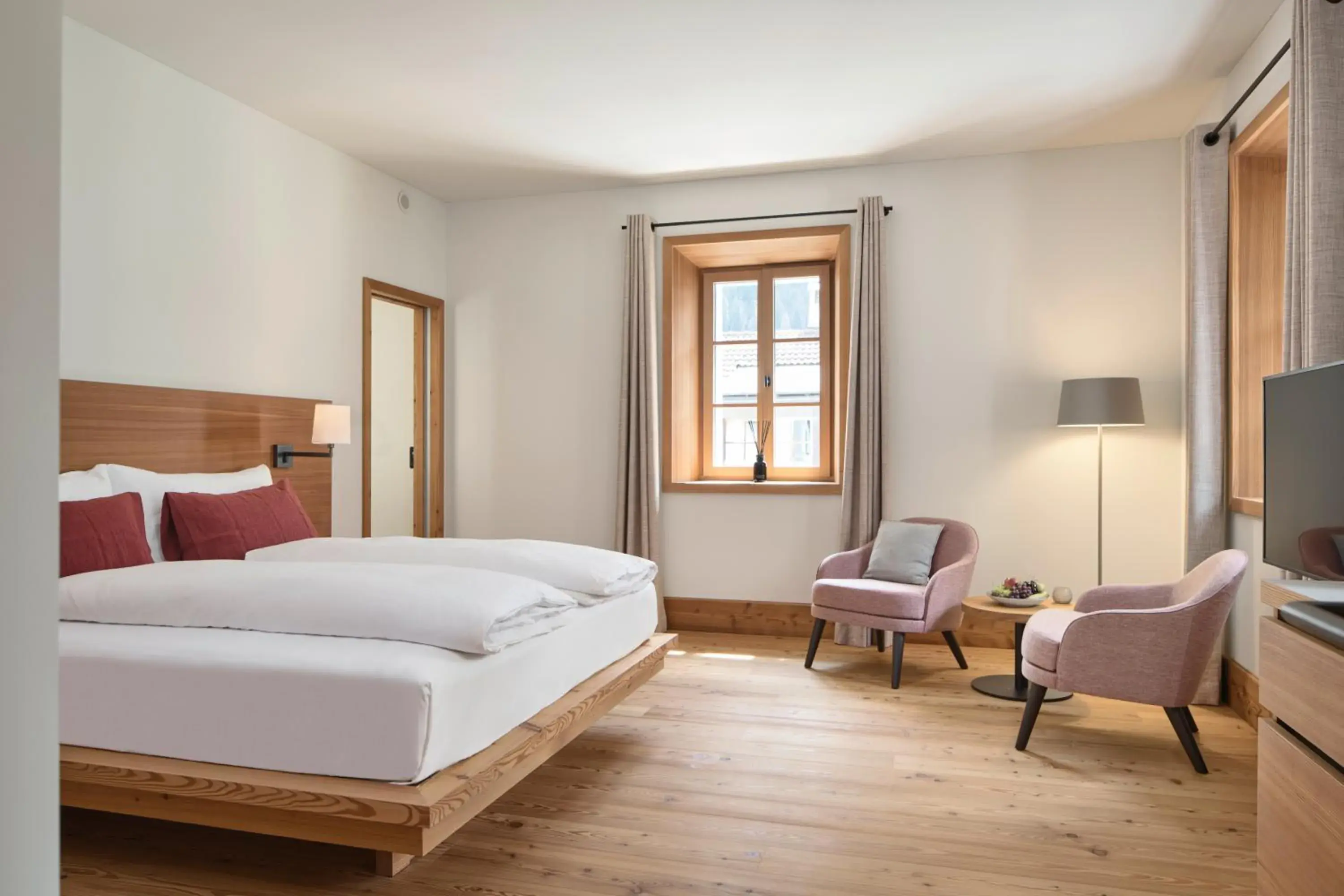 Deluxe Double Room in Hotel Post Andeer Deluxe Double Room in Hotel Post Andeer