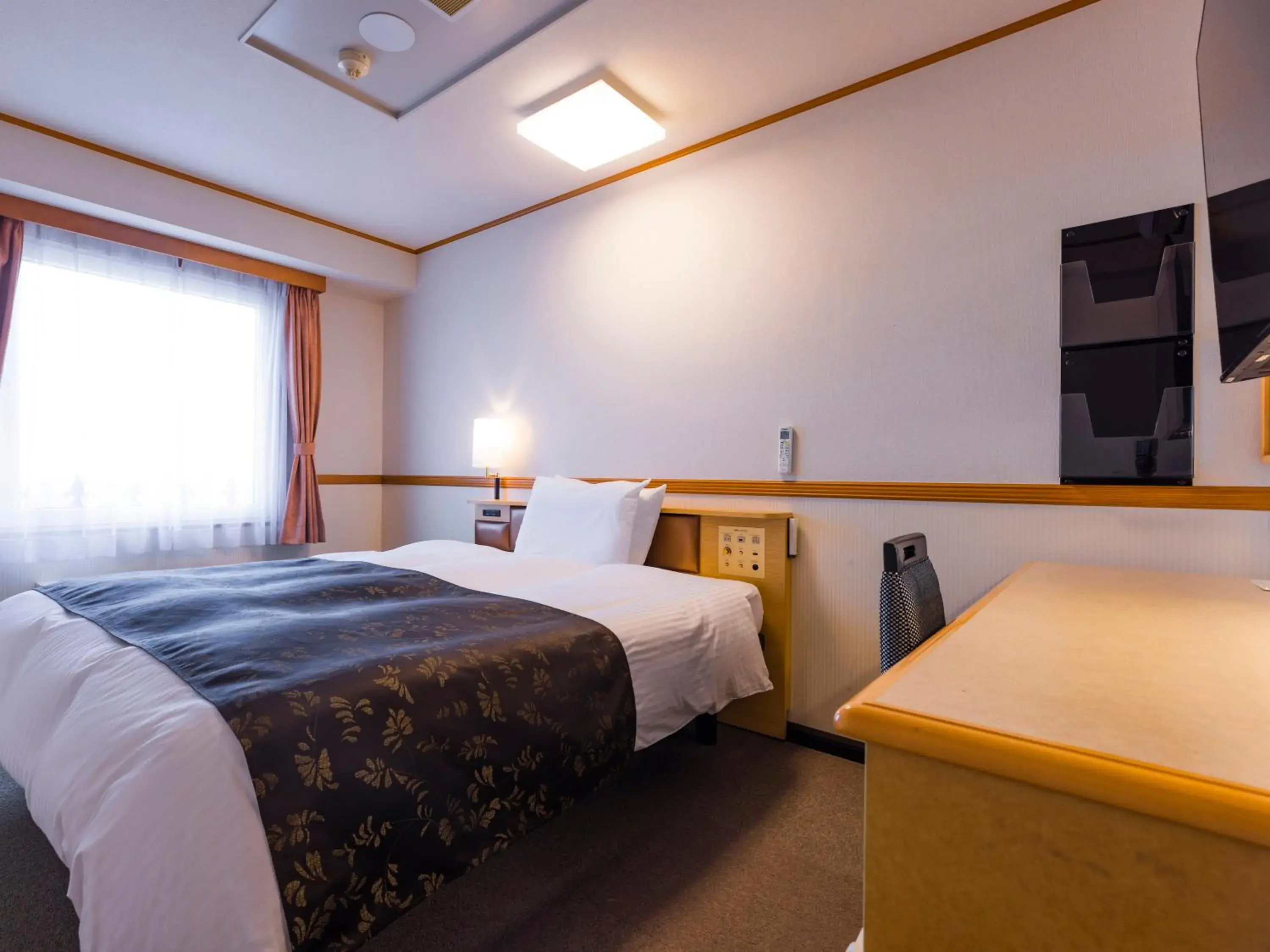 Single Room with Queen Bed - Smoking in APA Hotel Miyagi Furukawa Ekimae Single Room with Queen Bed - Smoking in APA Hotel Miyagi Furukawa Ekimae