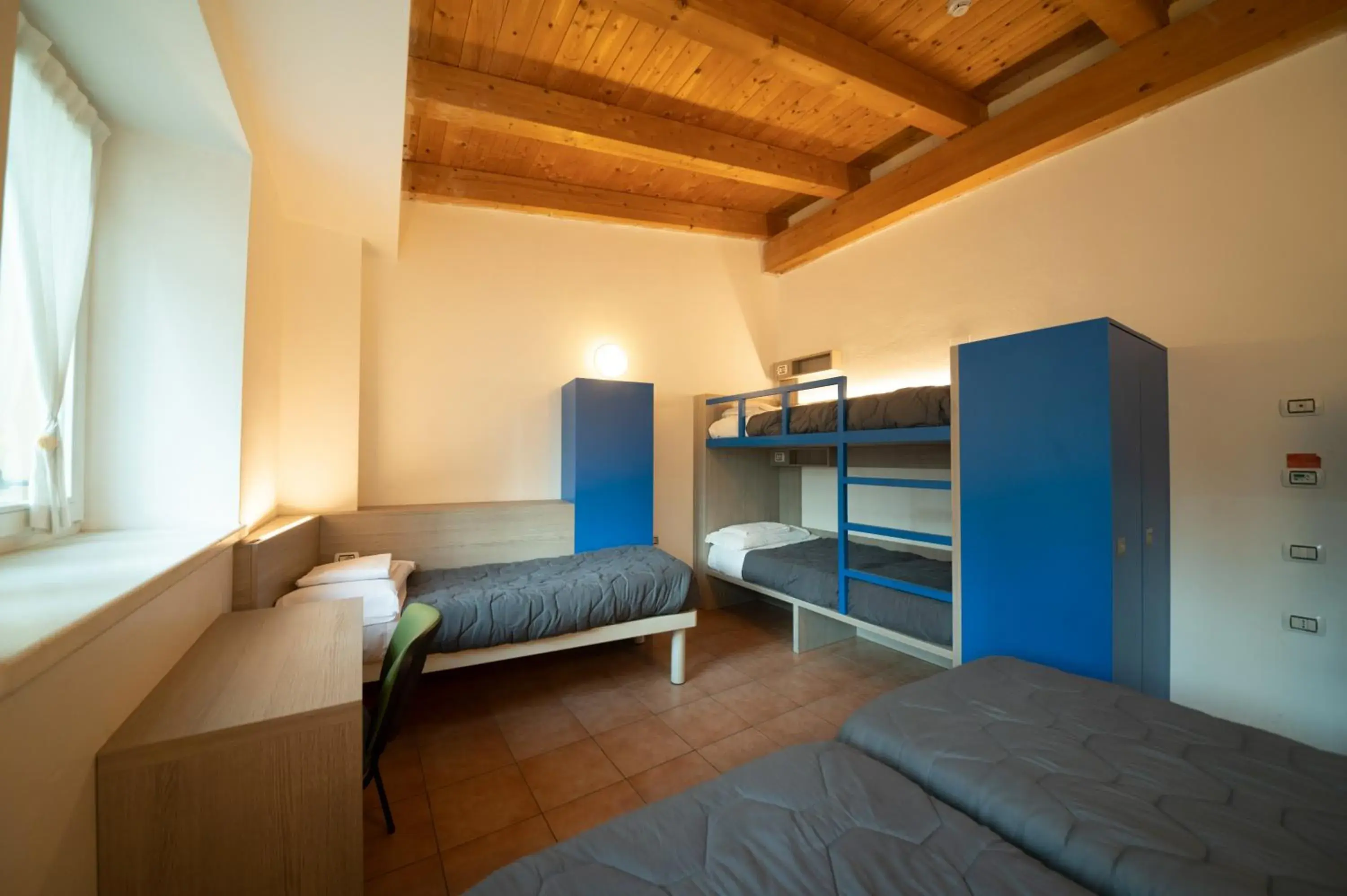 Family Room with Private Bathroom - single occupancy in Ostello Città di Rovereto Family Room with Private Bathroom - single occupancy in Ostello Città di Rovereto