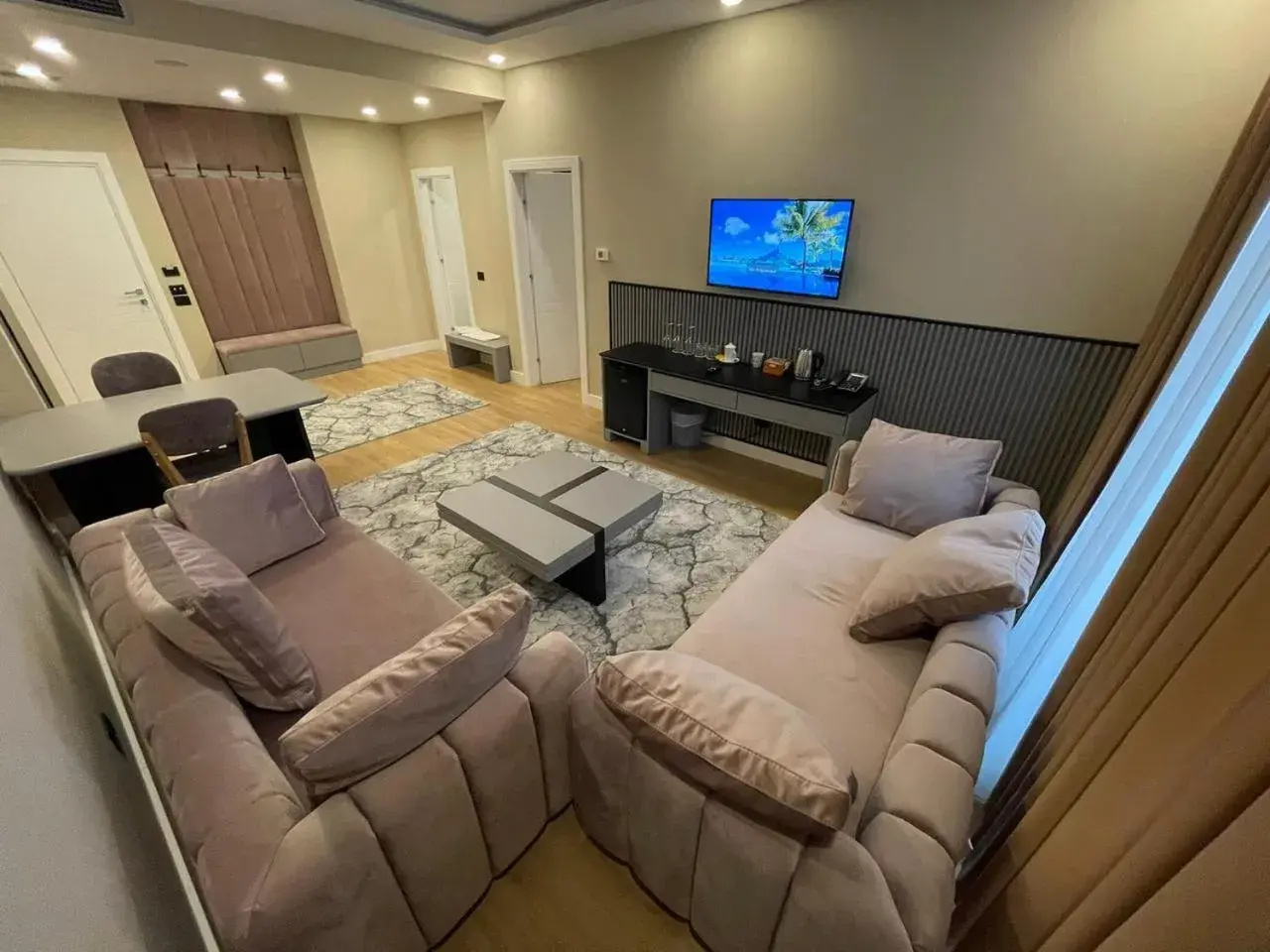 Suite with Balcony in Royal East Resort Suite with Balcony in Royal East Resort