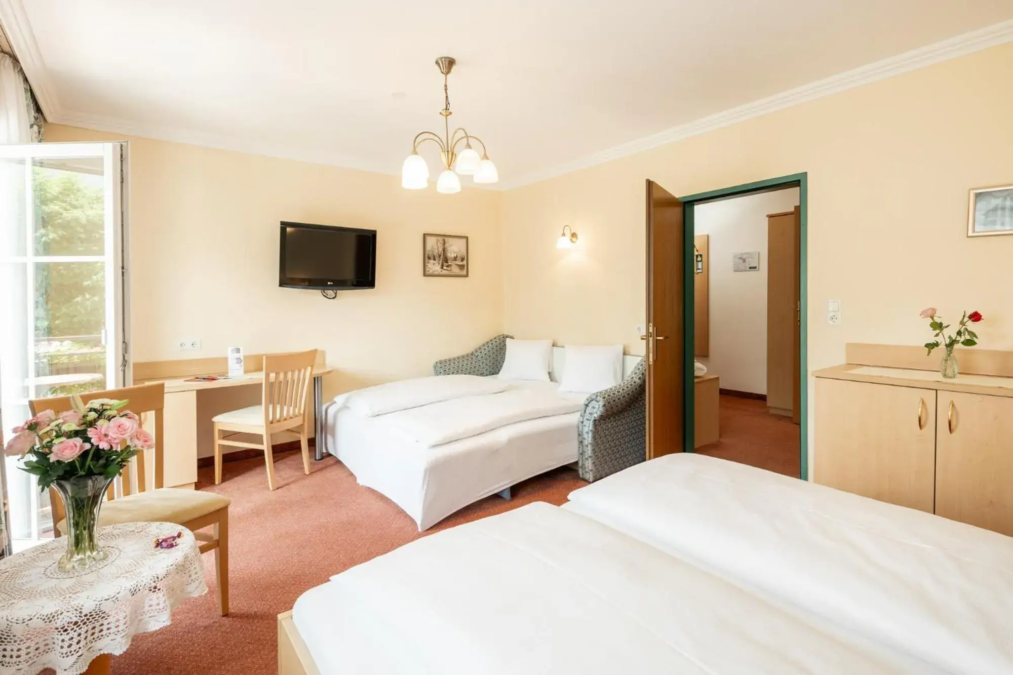 Quadruple Room in Landhotel Stofflerwirt Quadruple Room in Landhotel Stofflerwirt