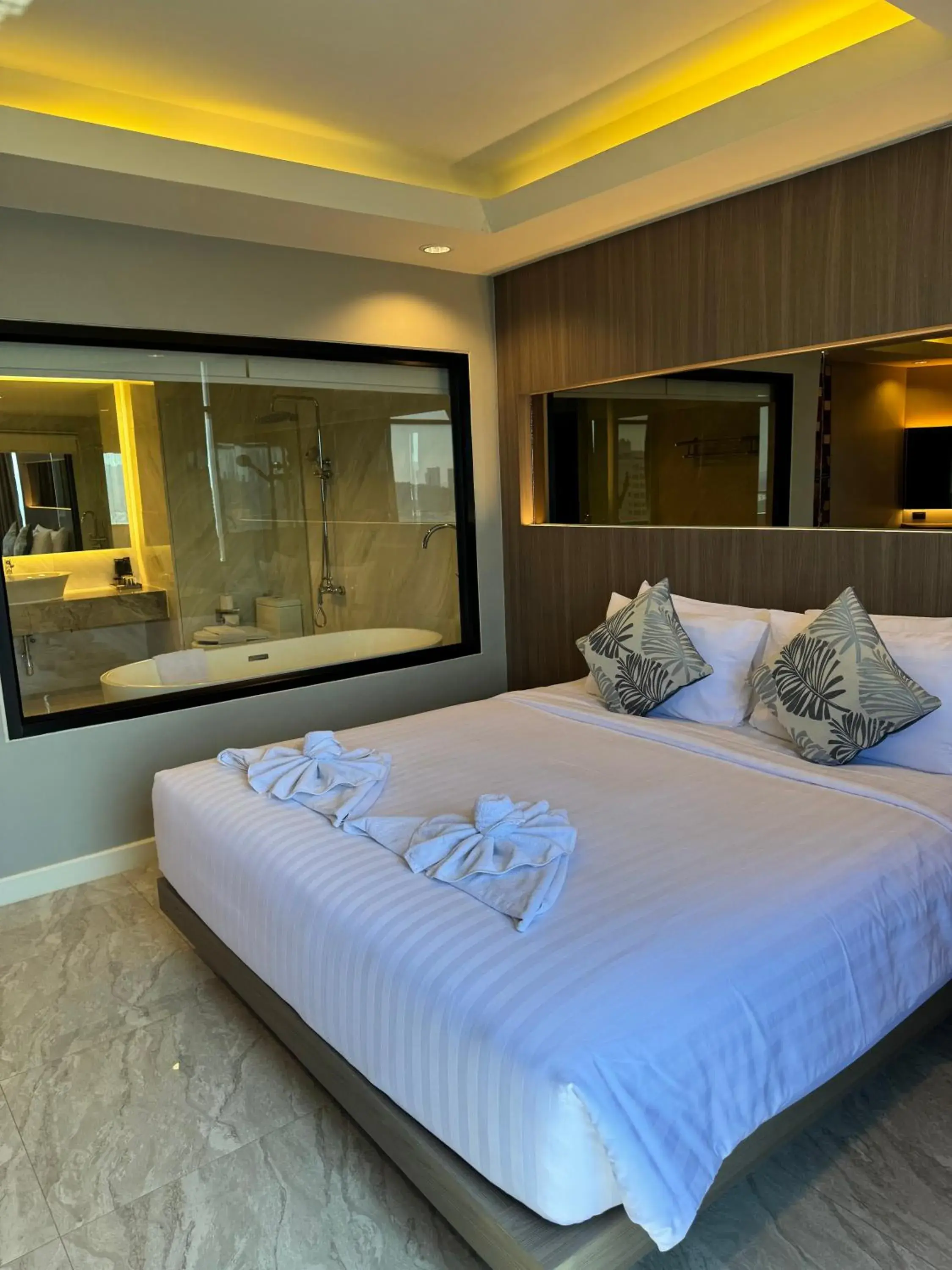 King Suite with Ocean View in Hermann Hotel Pattaya - SHA Extra Plus King Suite with Ocean View in Hermann Hotel Pattaya - SHA Extra Plus