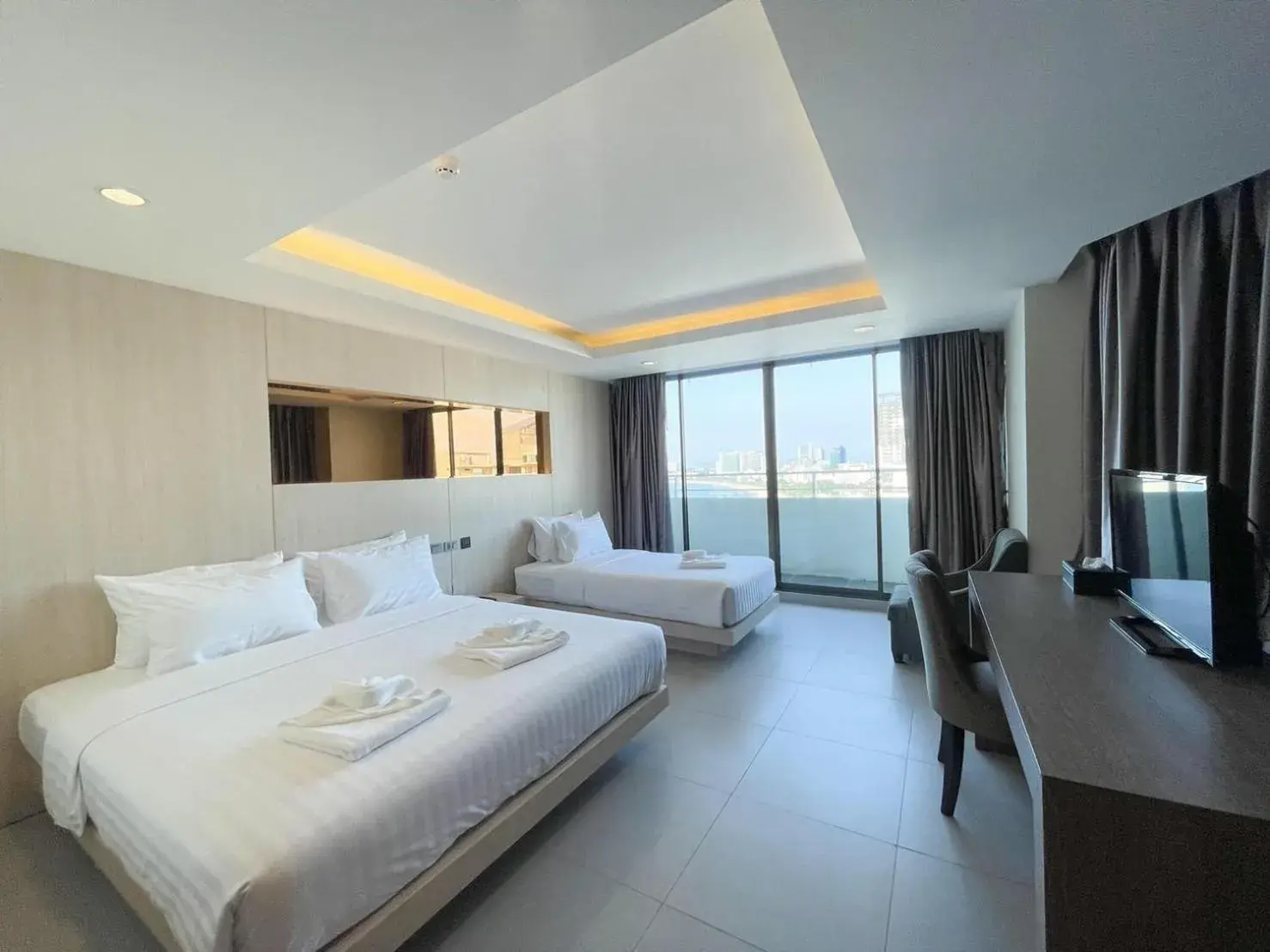 Triple Room with Sea View in Hermann Hotel Pattaya - SHA Extra Plus Triple Room with Sea View in Hermann Hotel Pattaya - SHA Extra Plus