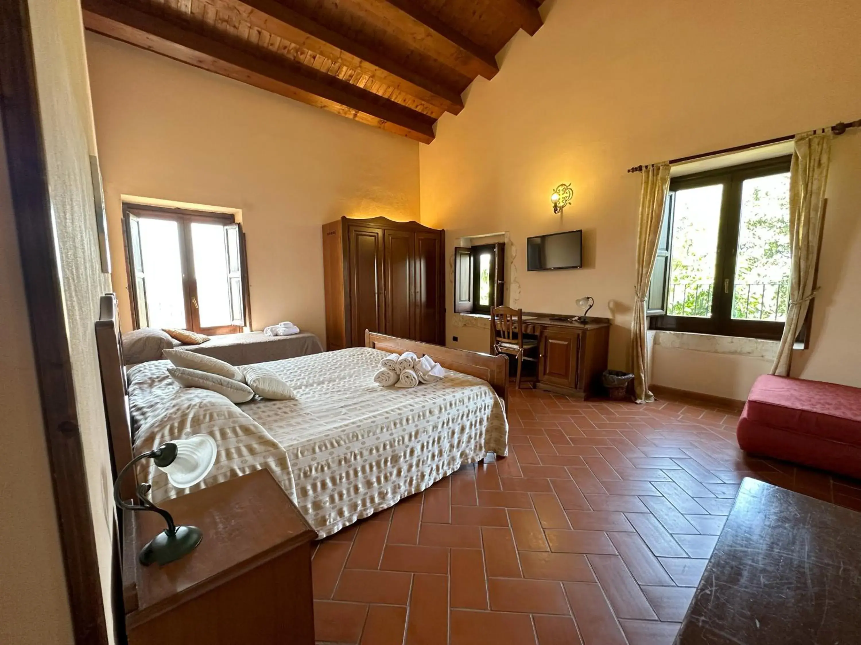 Triple Room with Pool View in Hotel Lady Lusya Triple Room with Pool View in Hotel Lady Lusya