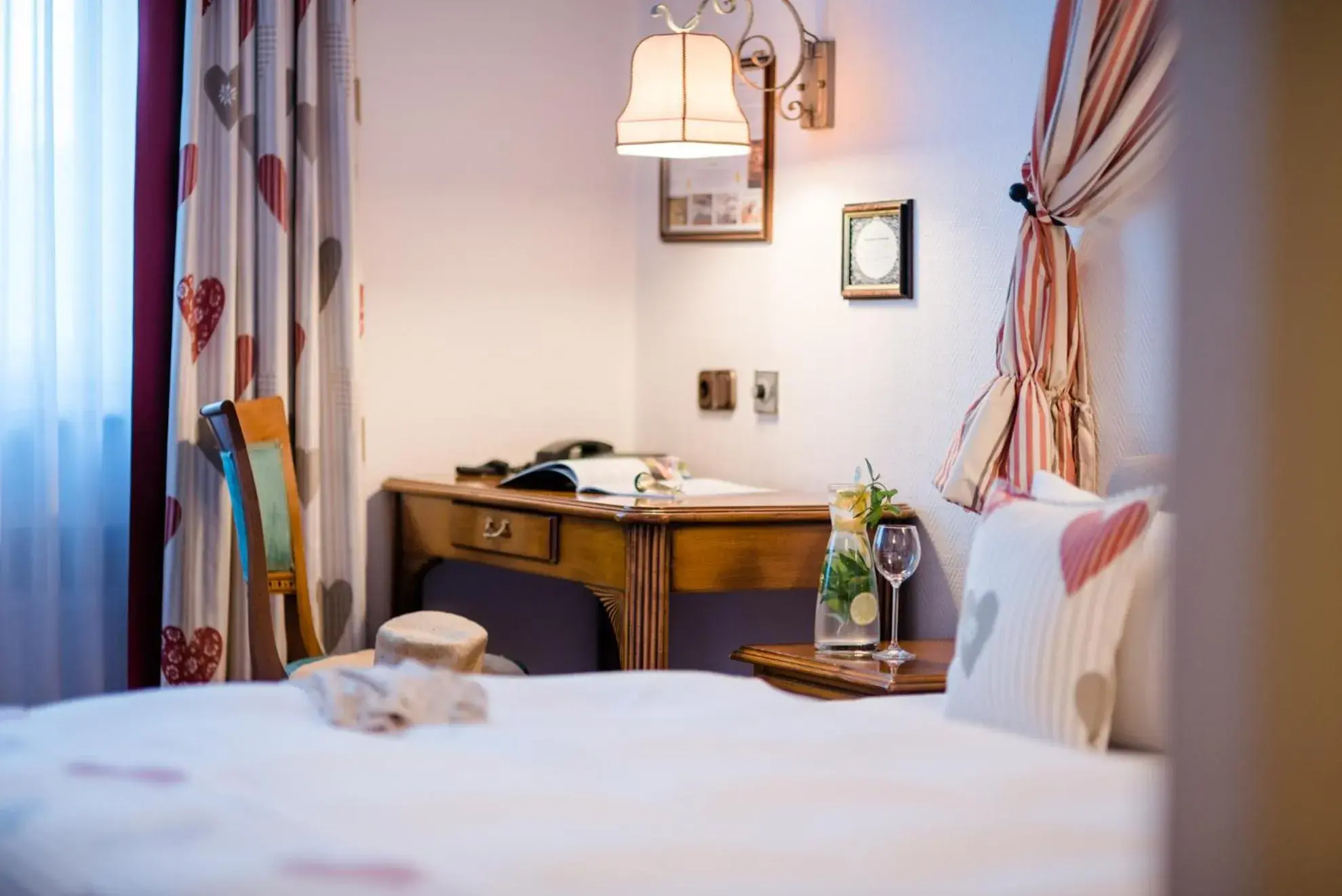 Standard Double Room in Lohmann's Romantik Hotel Gravenberg Standard Double Room in Lohmann's Romantik Hotel Gravenberg