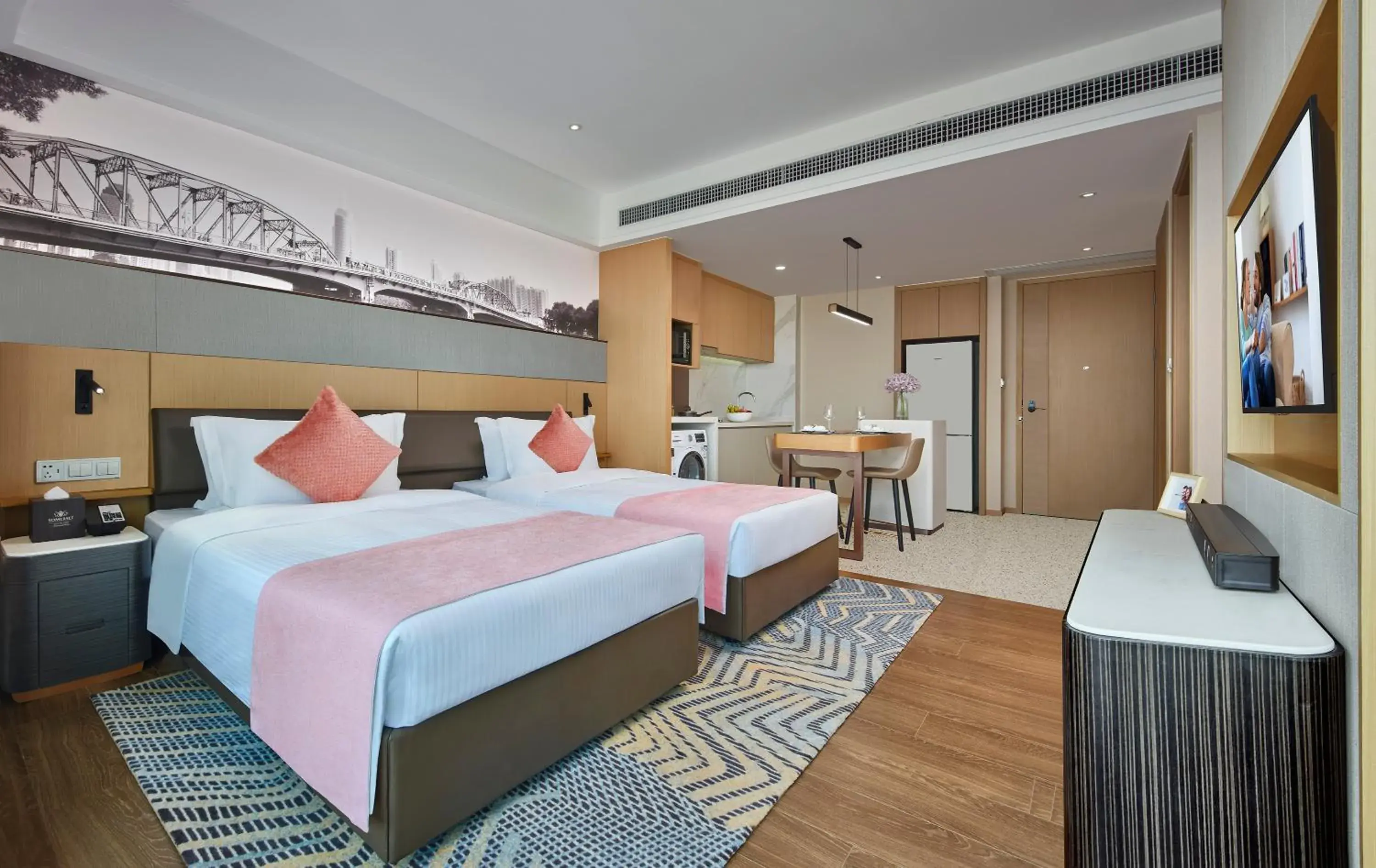 Twin Room in Somerset Bio-Island Guangzhou-Free shuttle bus during Canton Fair & right beside Guanzhou Metro Station Twin Room in Somerset Bio-Island Guangzhou-Free shuttle bus during Canton Fair & right beside Guanzhou Metro Station