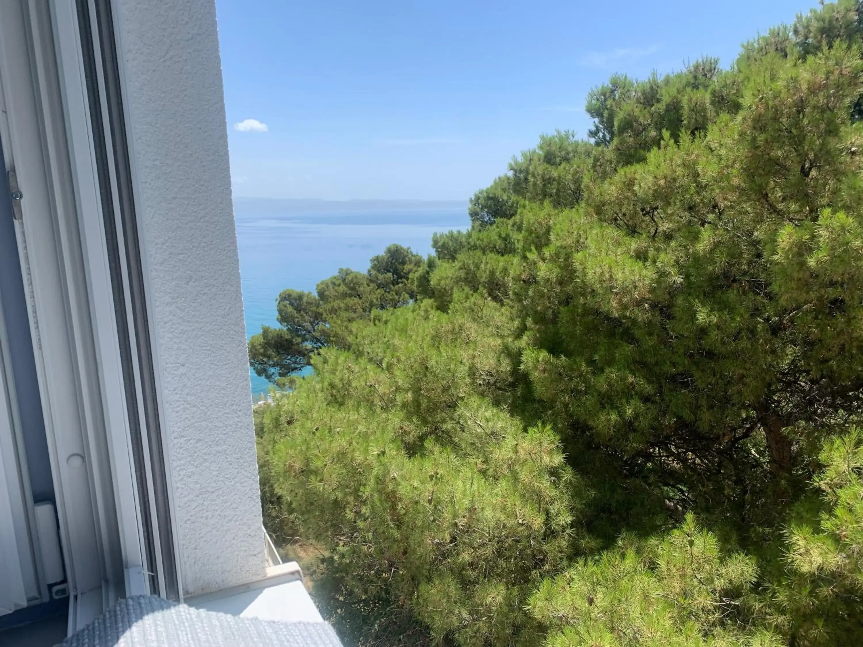 Deluxe Double Room with Garden View in Hotel Elu Iris Deluxe Double Room with Garden View in Hotel Elu Iris