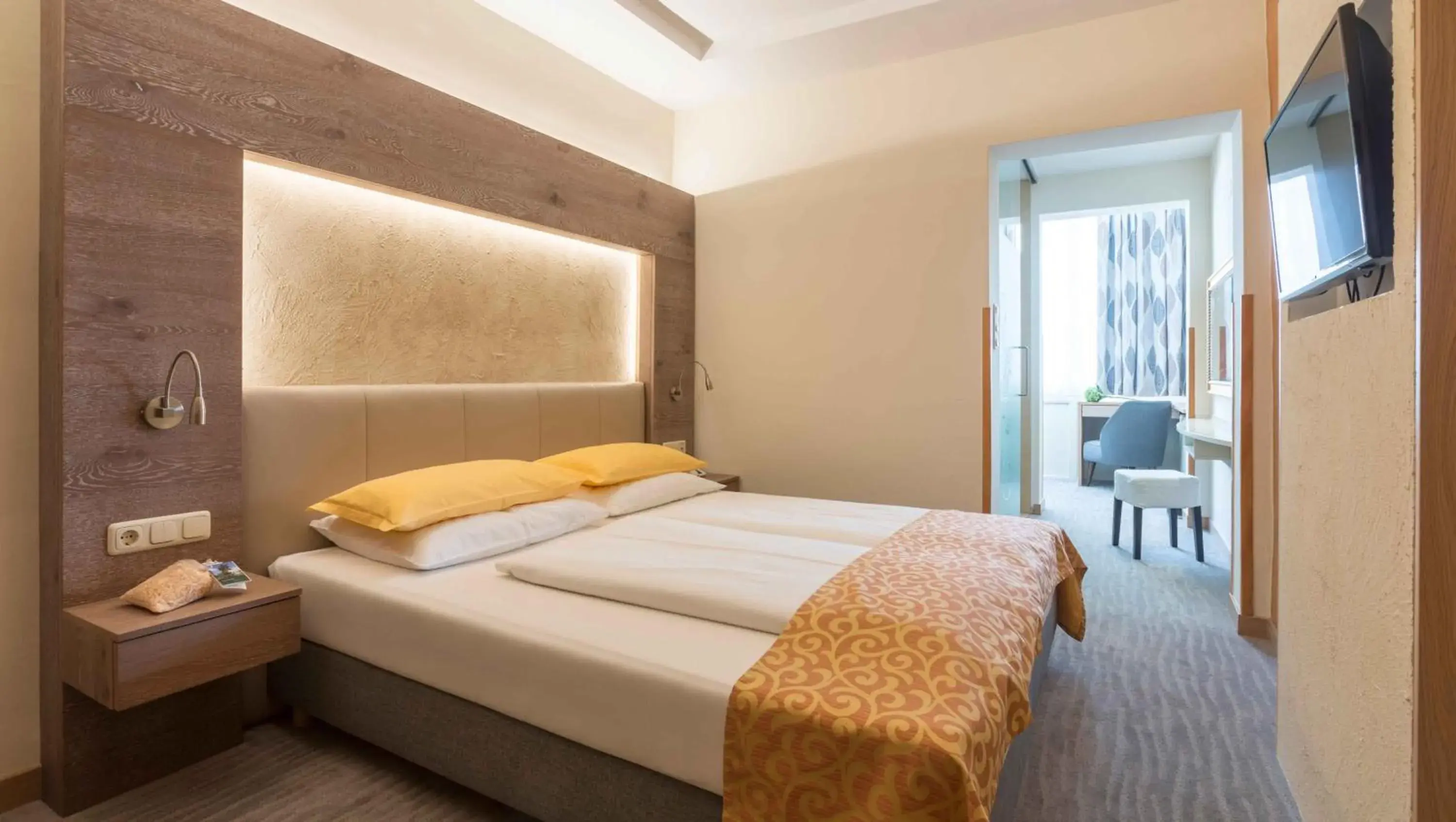 Standard Double Room in Garten-Hotel Ochensberger Standard Double Room in Garten-Hotel Ochensberger