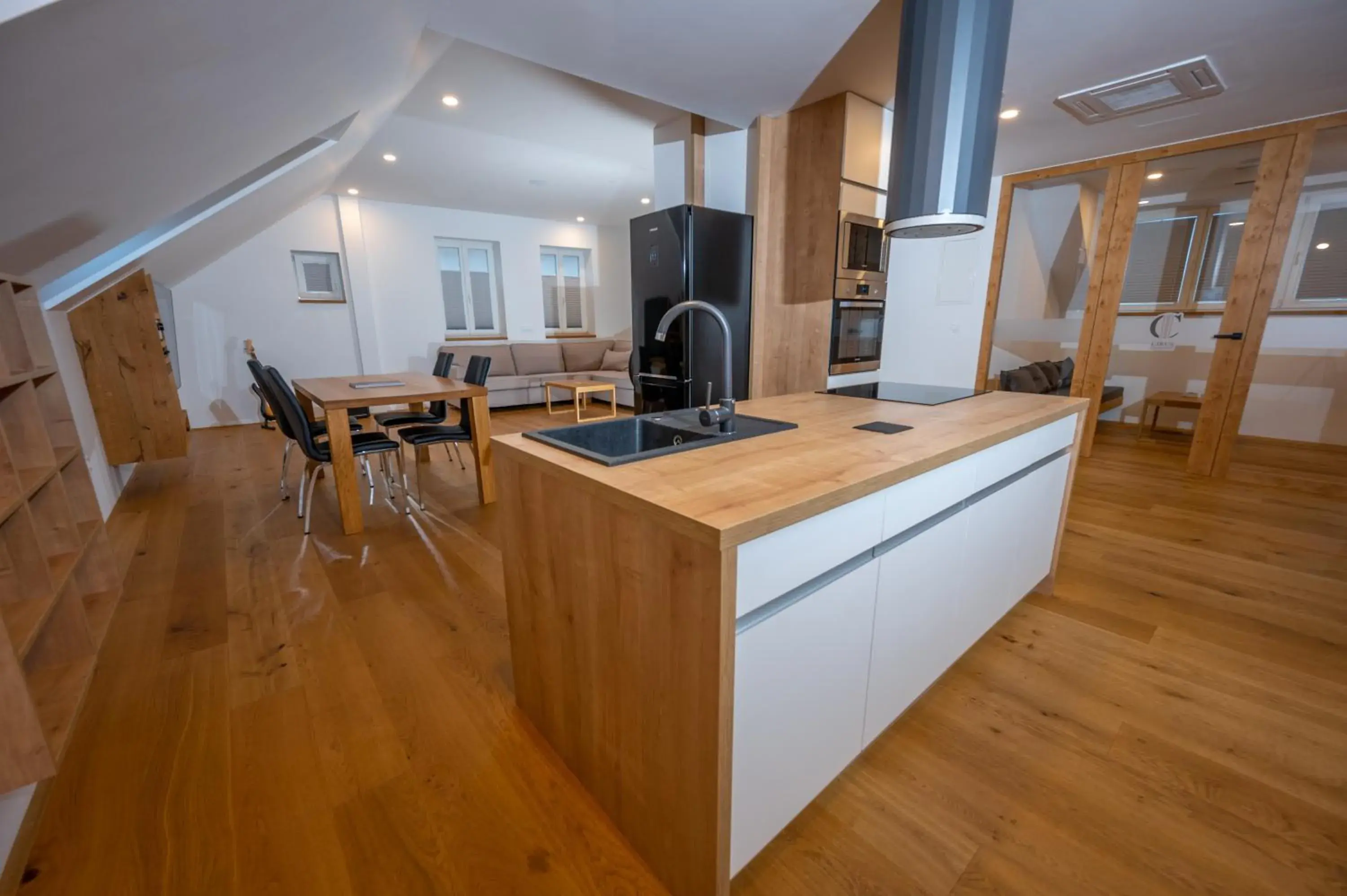 Penthouse Apartment - single occupancy in Cirus apartments Penthouse Apartment - single occupancy in Cirus apartments