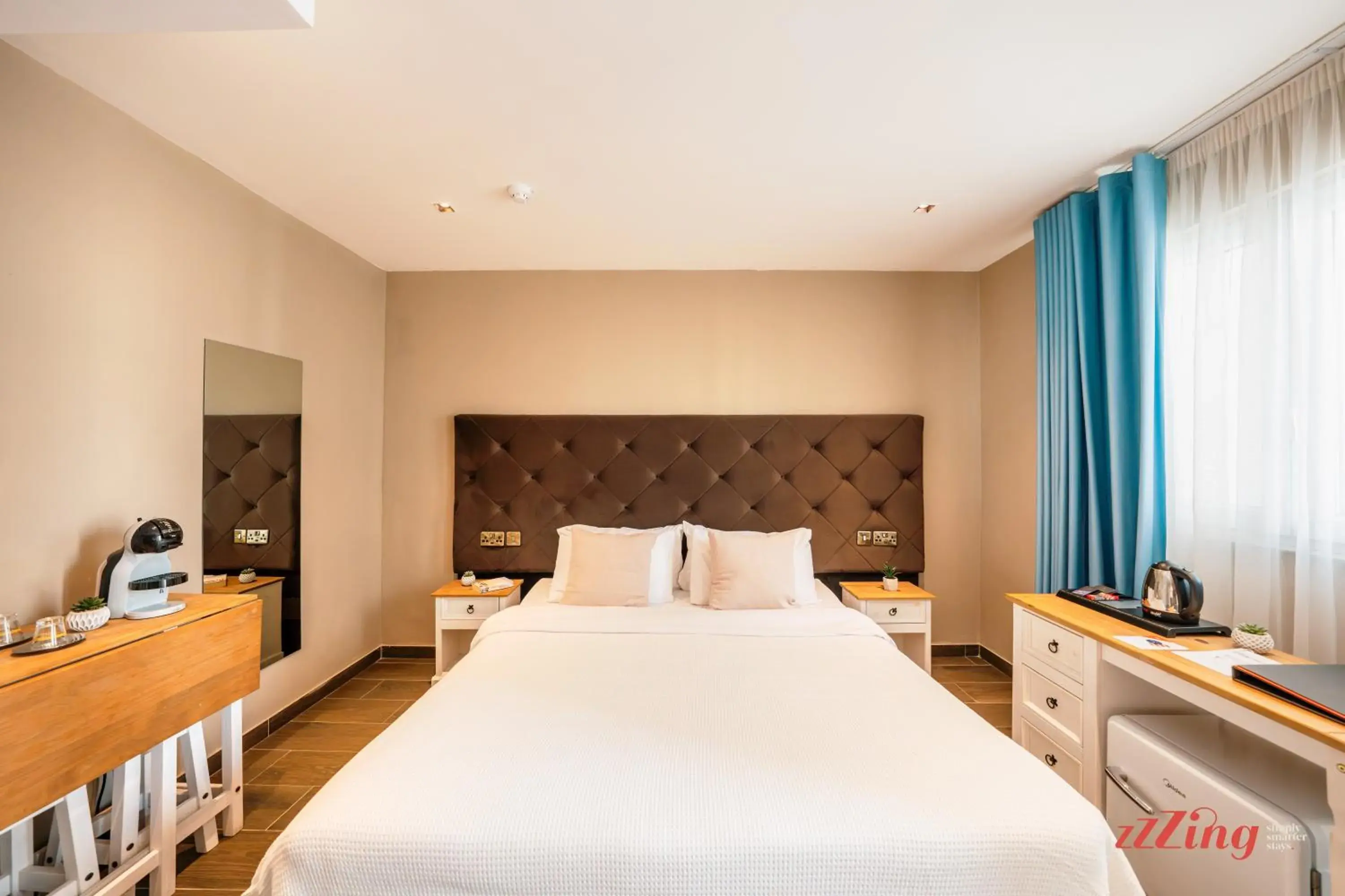 Deluxe King Room with Sofa Bed in The Segond Hotel Deluxe King Room with Sofa Bed in The Segond Hotel