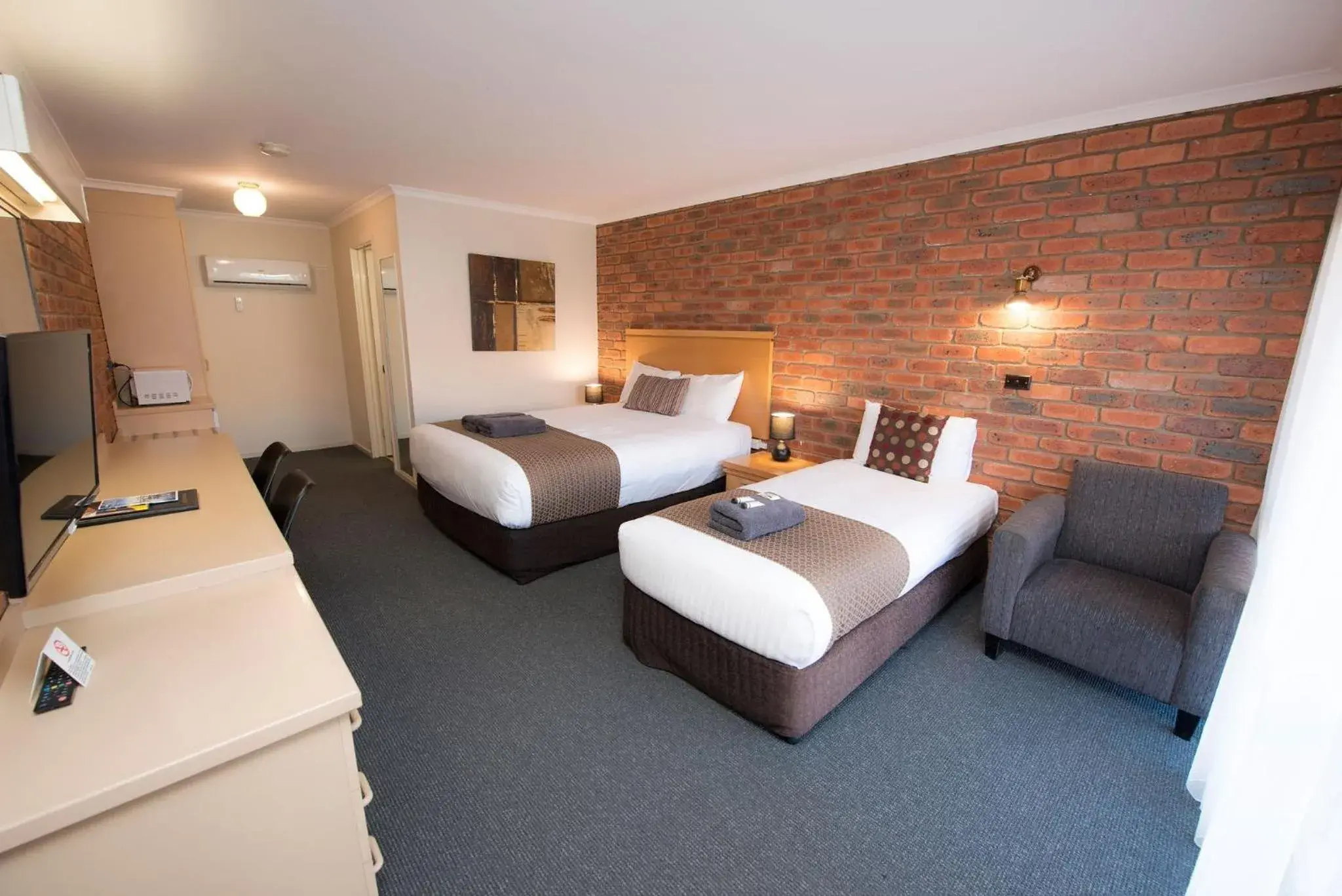 Standard Twin Room in Australian Settlers Motor Inn Standard Twin Room in Australian Settlers Motor Inn