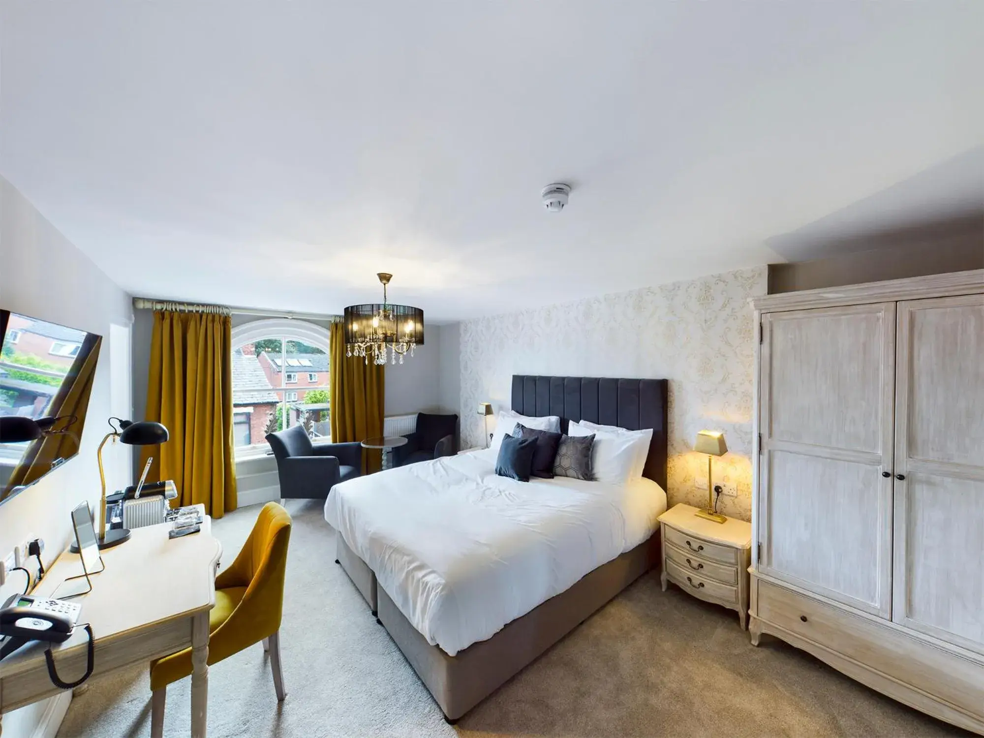 Superior Queen Room in Lion & Swan Hotel Superior Queen Room in Lion & Swan Hotel