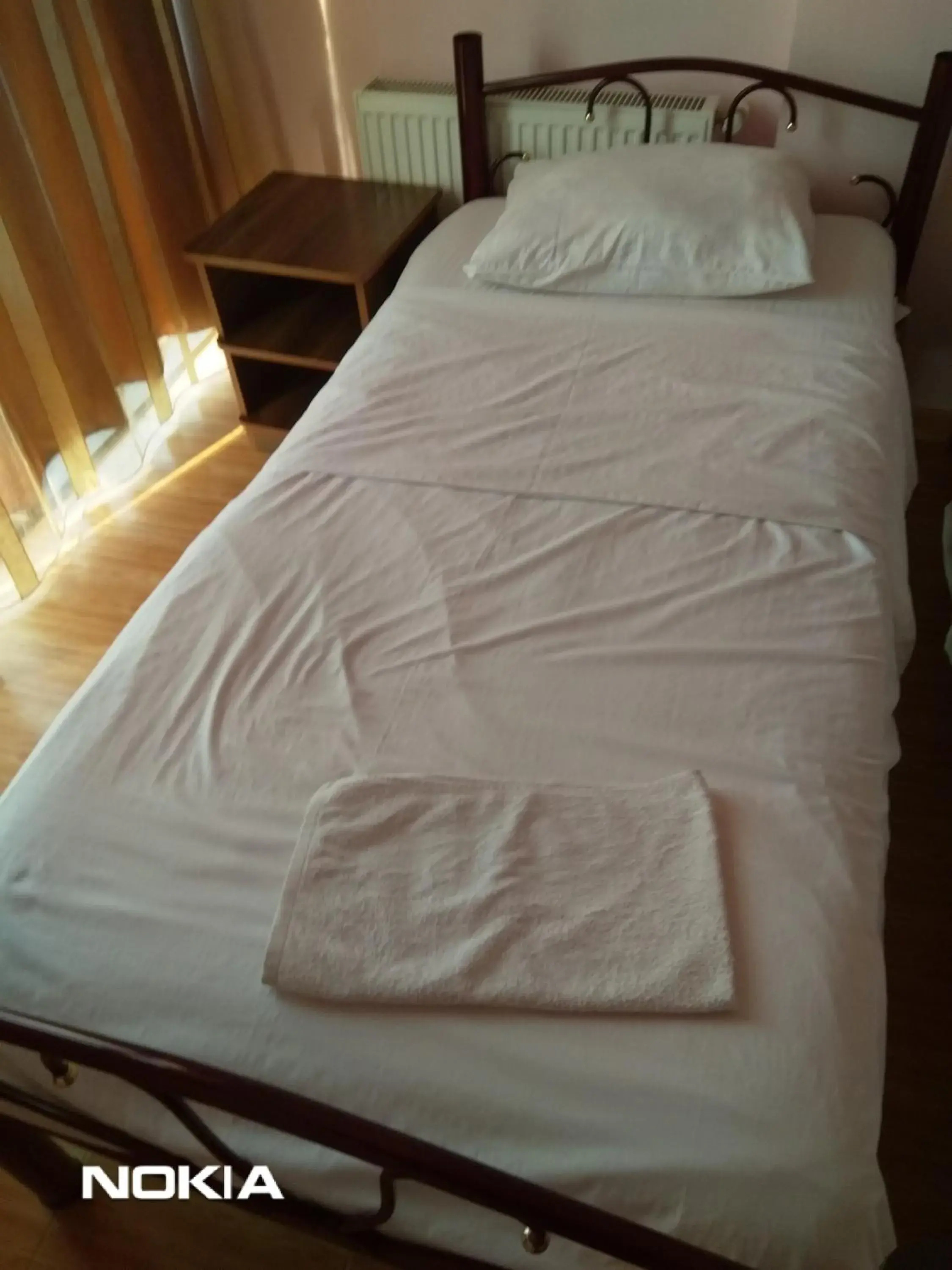 Single Room - single occupancy in NNN Tourist Single Room - single occupancy in NNN Tourist