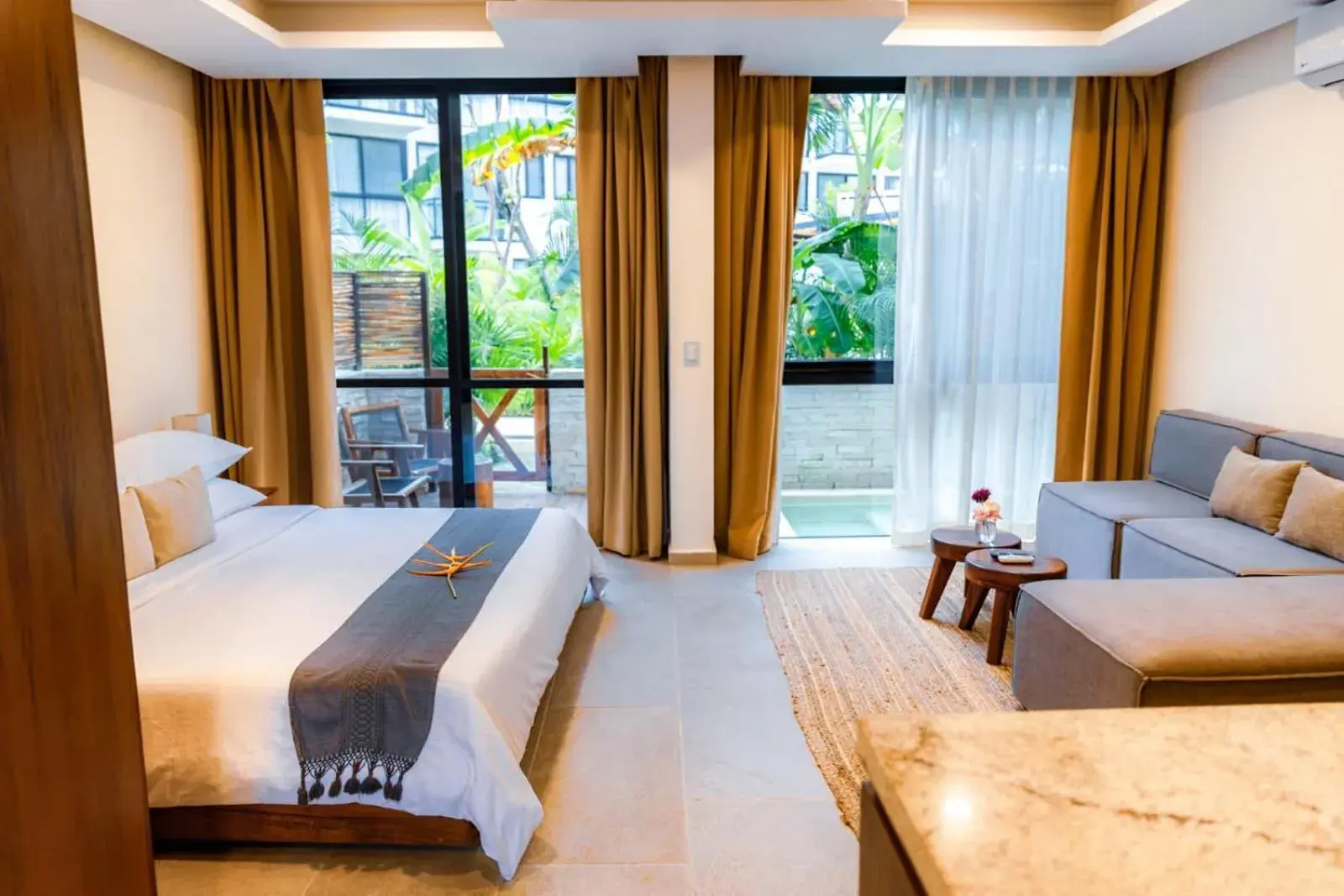 Deluxe King Studio in The Waves Tulum by BNB Experience Deluxe King Studio in The Waves Tulum by BNB Experience