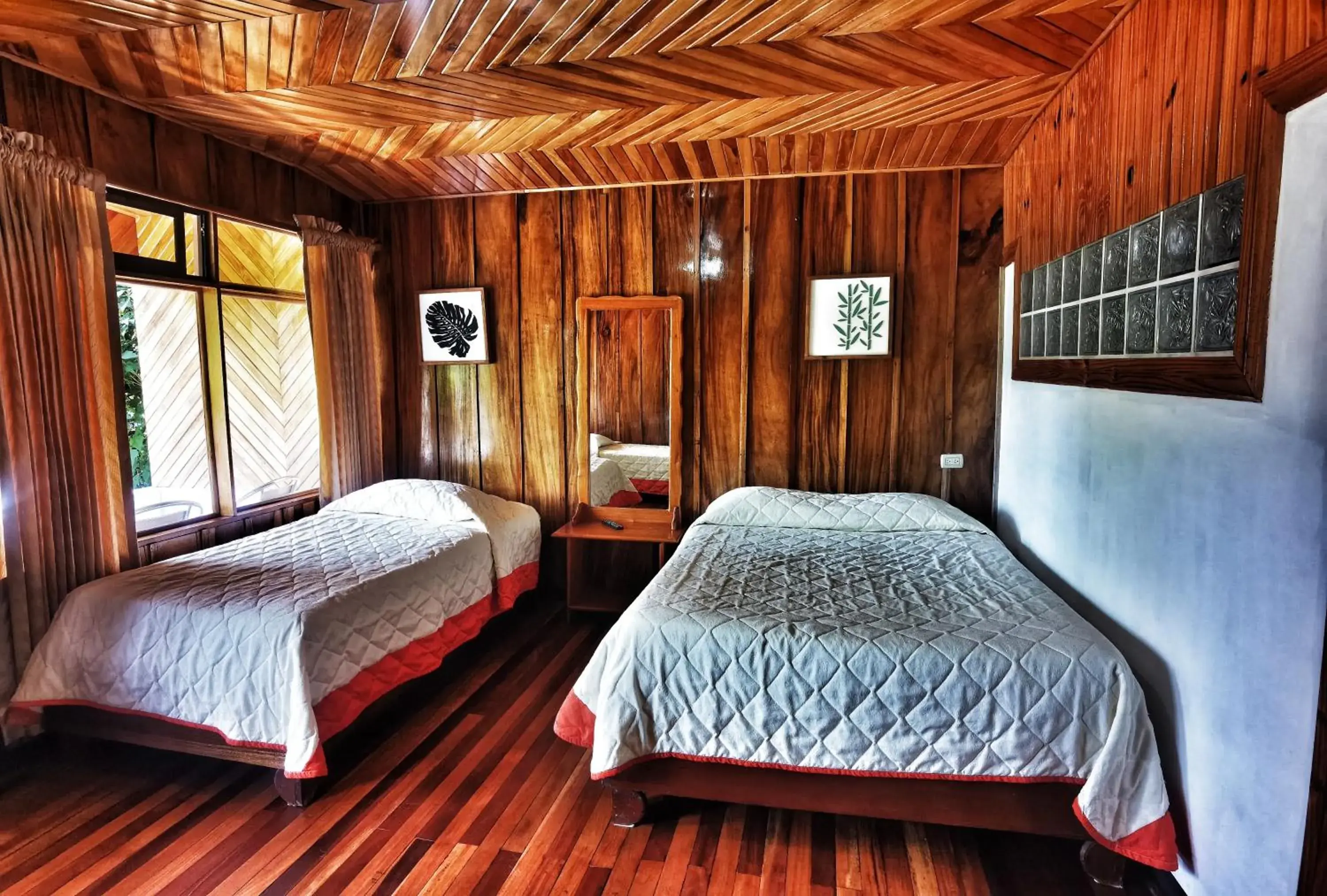 Quadruple Cabin with Balcony in Hotel Don Taco Quadruple Cabin with Balcony in Hotel Don Taco