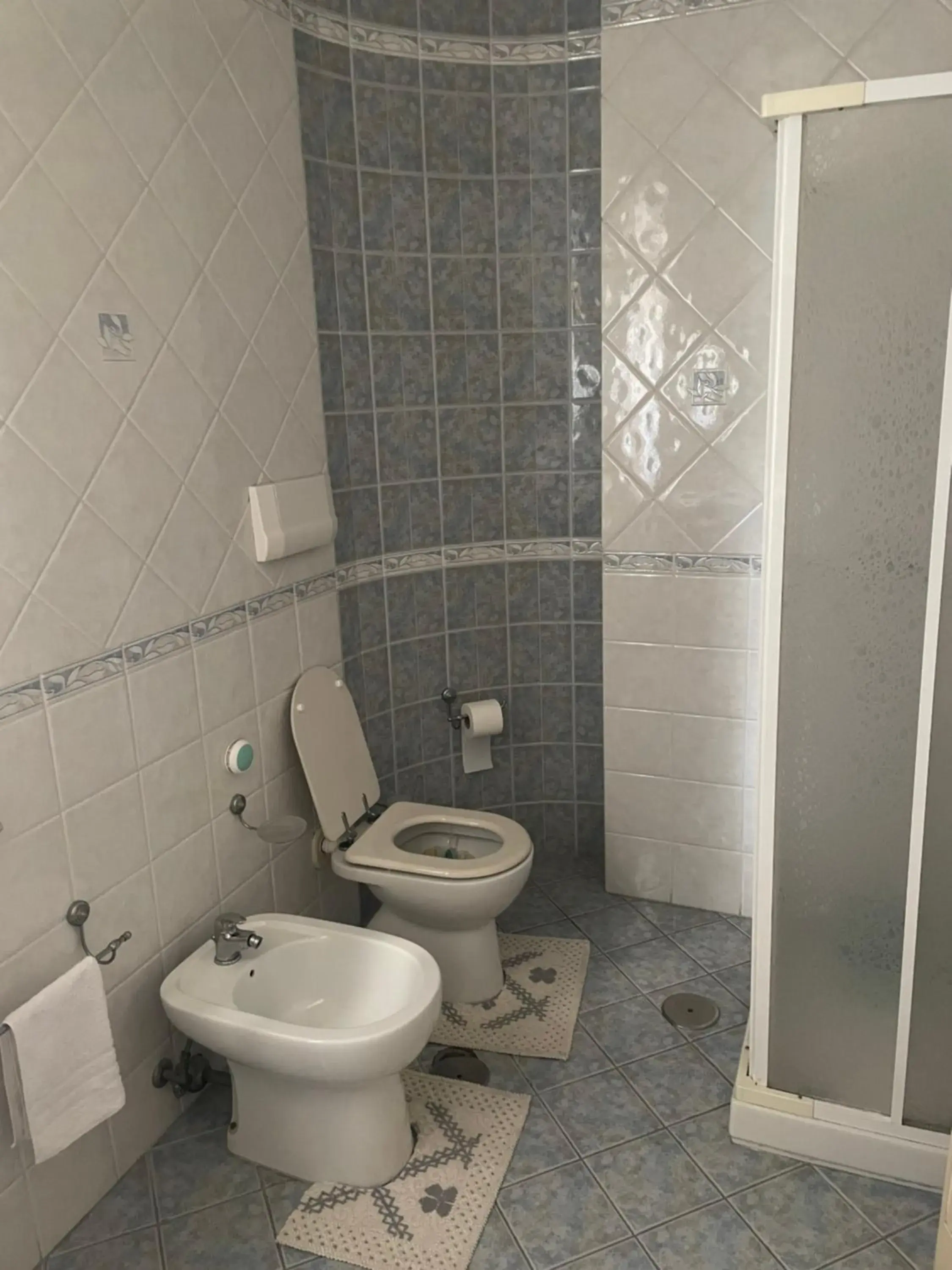 Double Room with Private Bathroom in B&B Alba Double Room with Private Bathroom in B&B Alba